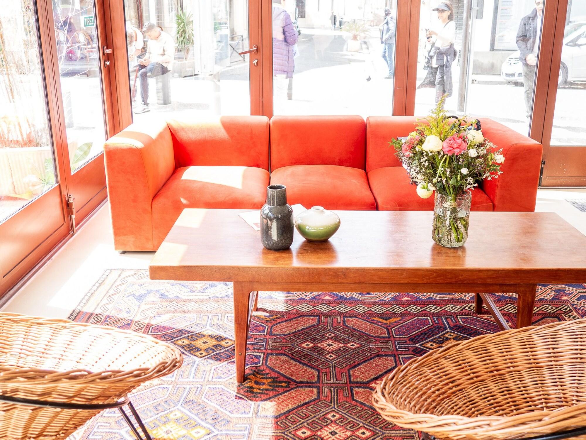 Hôtel Le Voltaire by null