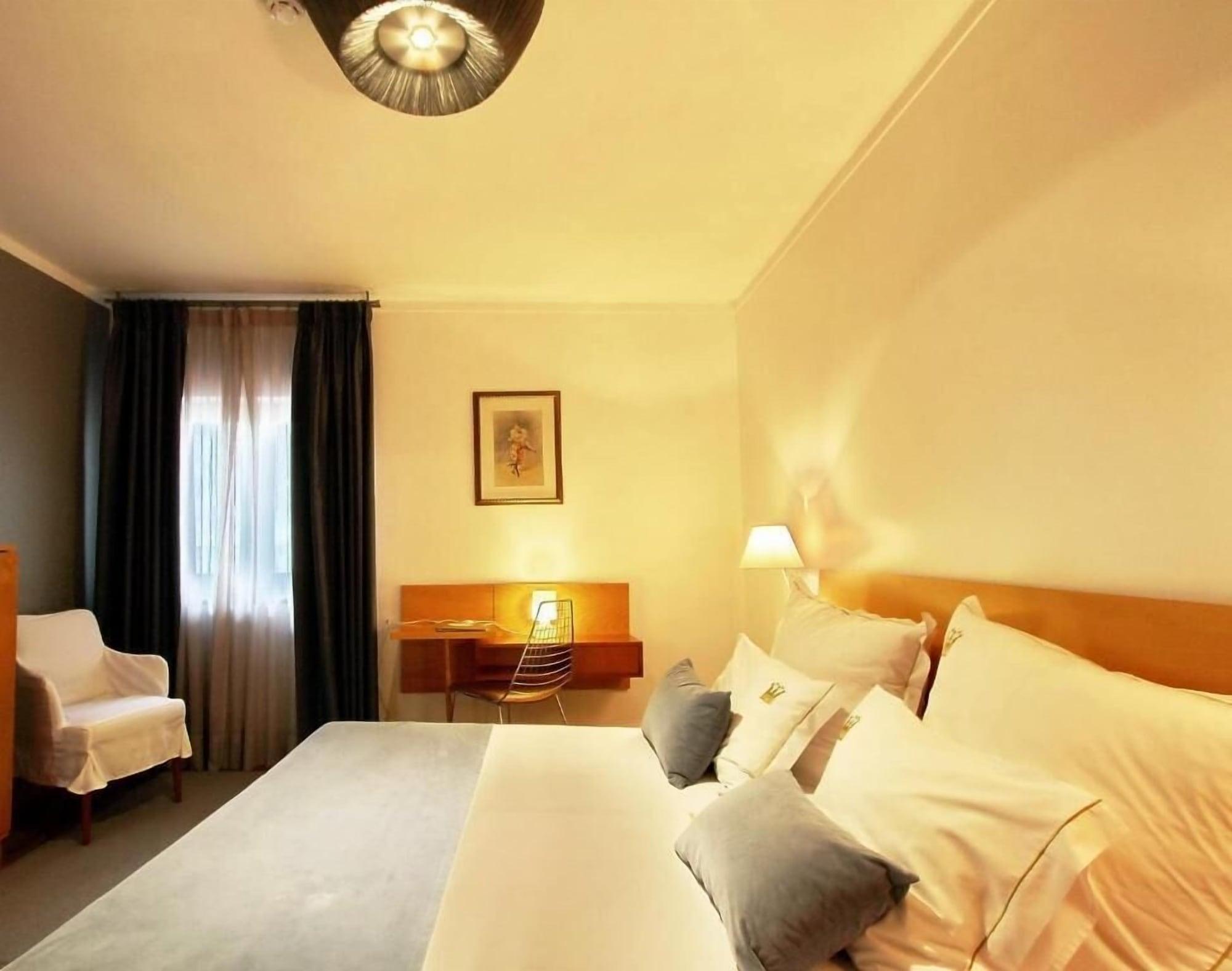 Hotel Mestre De Avis by null