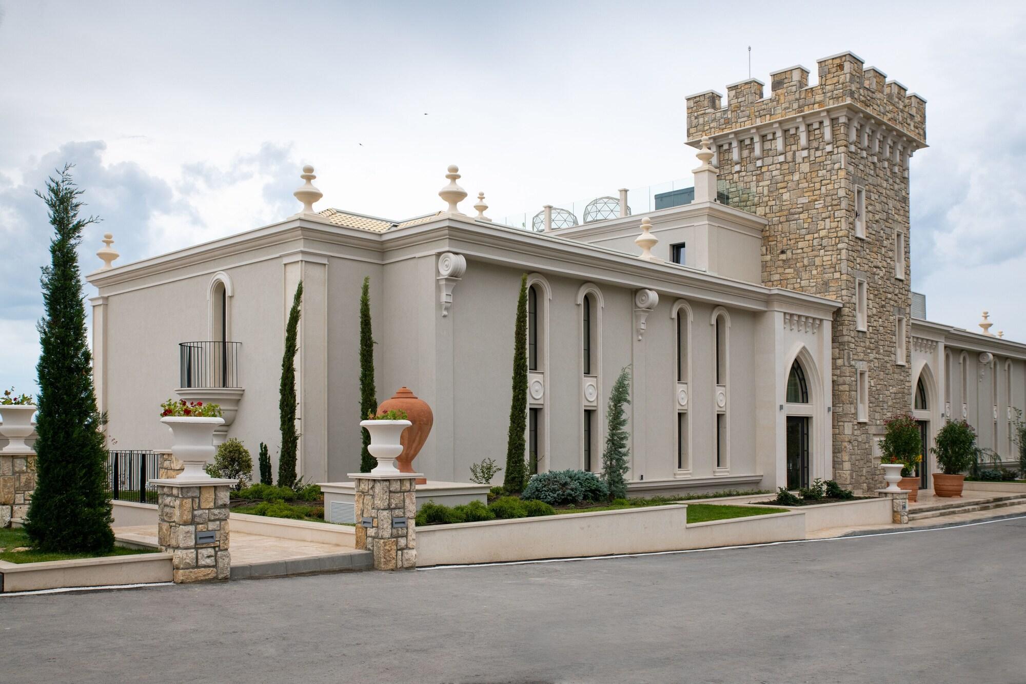 Villa Chinka By Astor Garden Hotel - photo