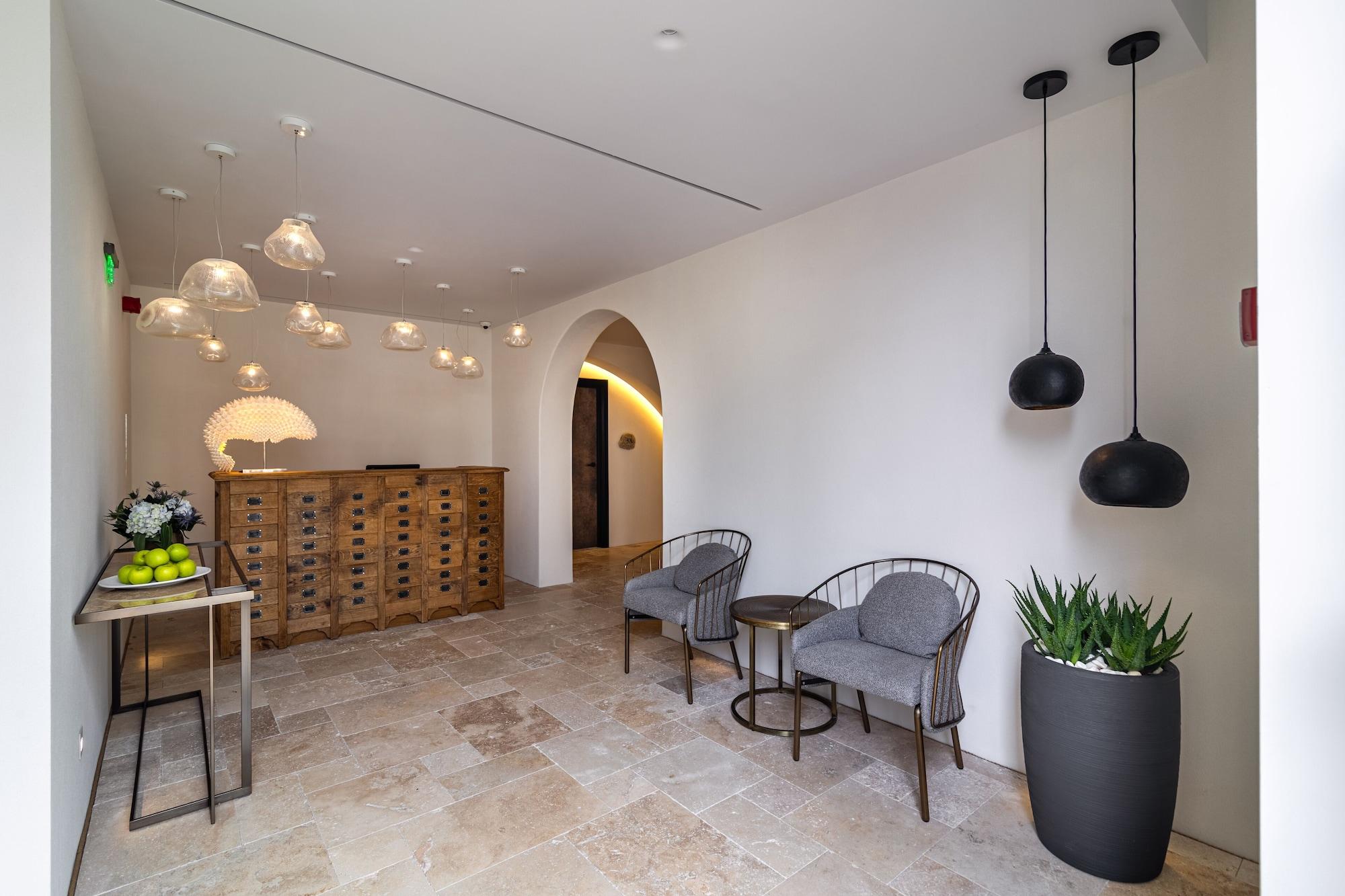 Villa Chinka By Astor Garden Hotel - photo
