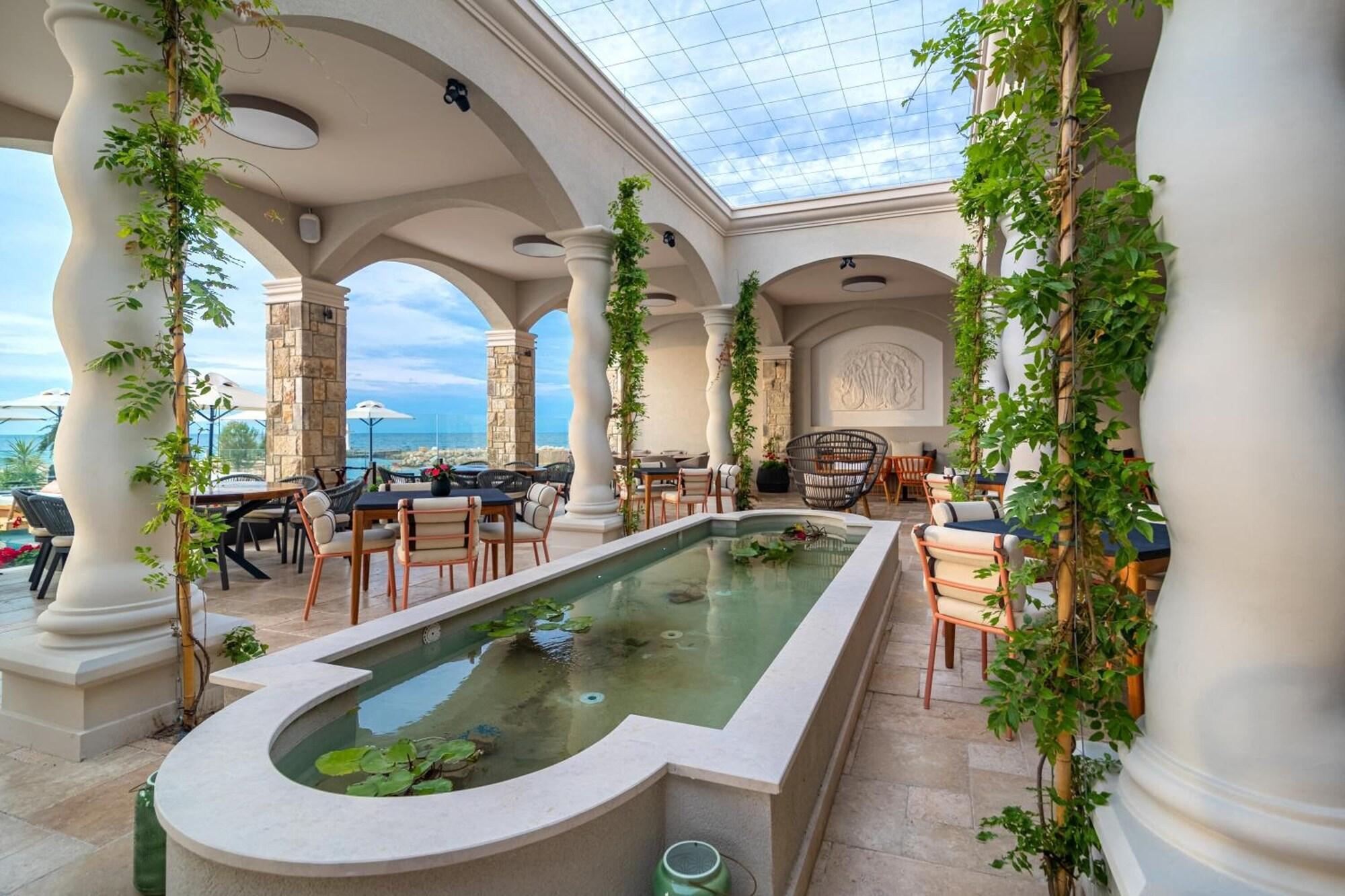 Villa Chinka By Astor Garden Hotel - photo