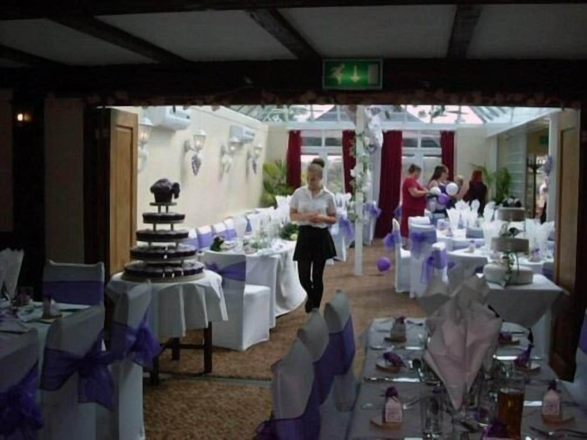 The Bear Inn And Burwash Motel