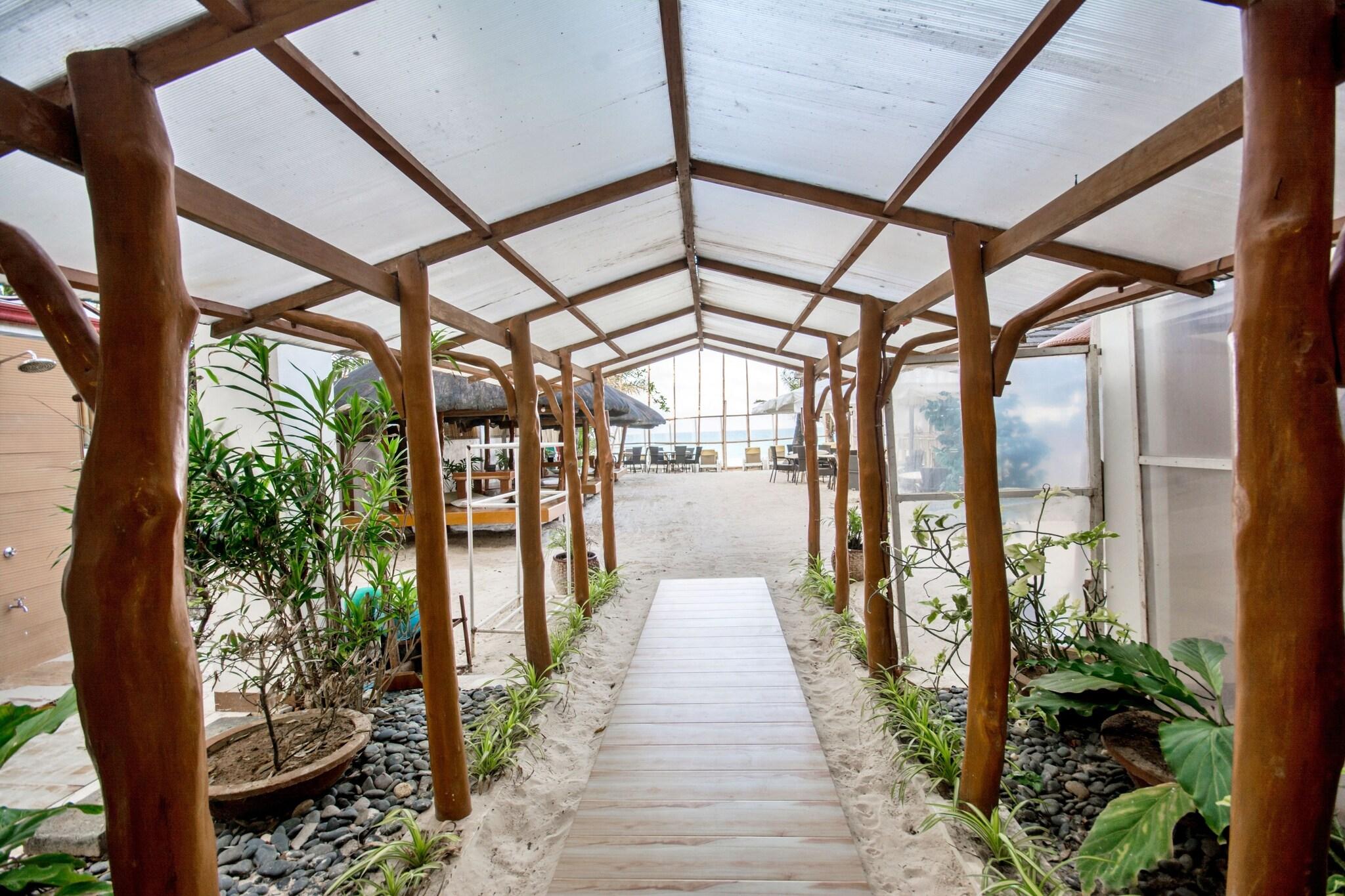Sur Beach Resort Boracay
