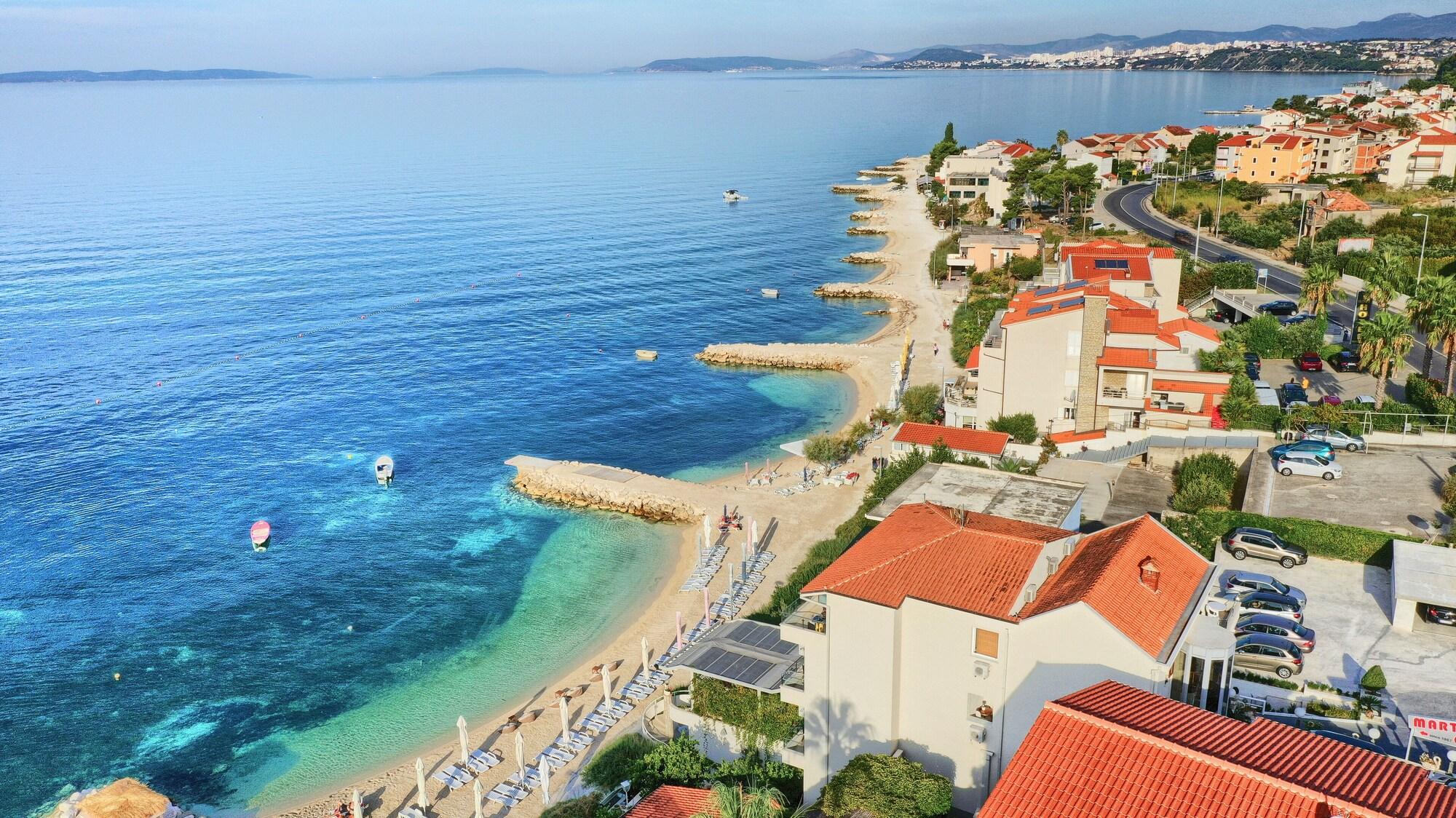 Pansion Martin - photo