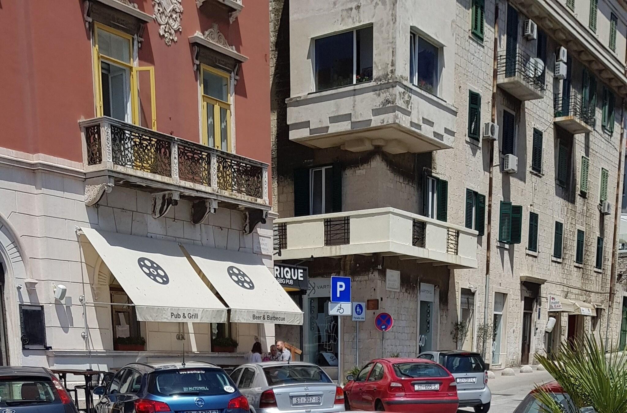 Riva Luxury Rooms by null