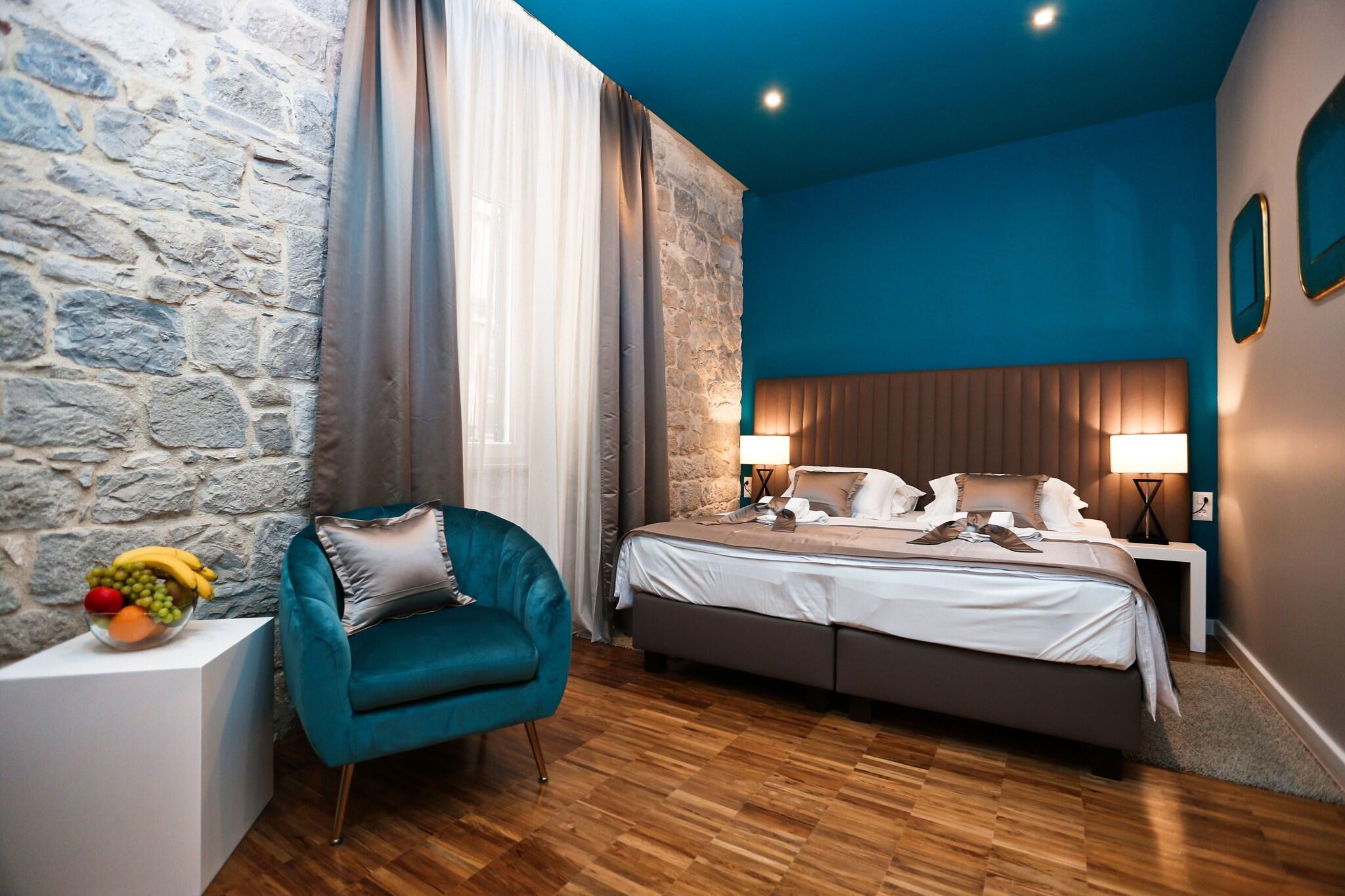 Riva Luxury Rooms by null