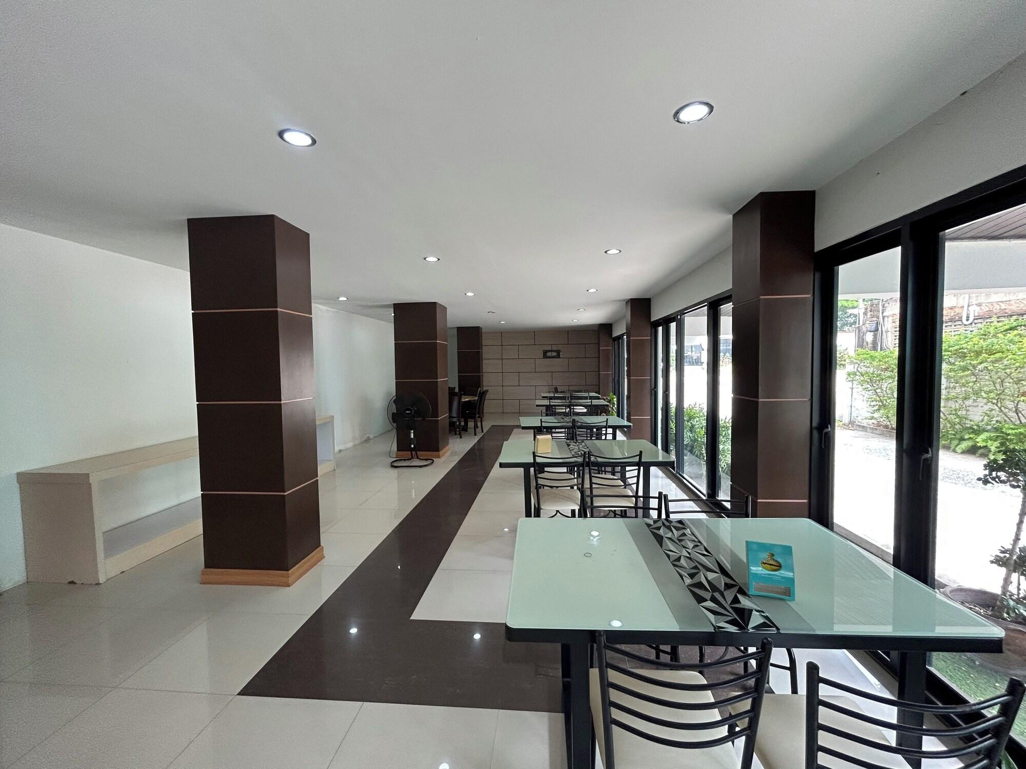Bordin Hotel