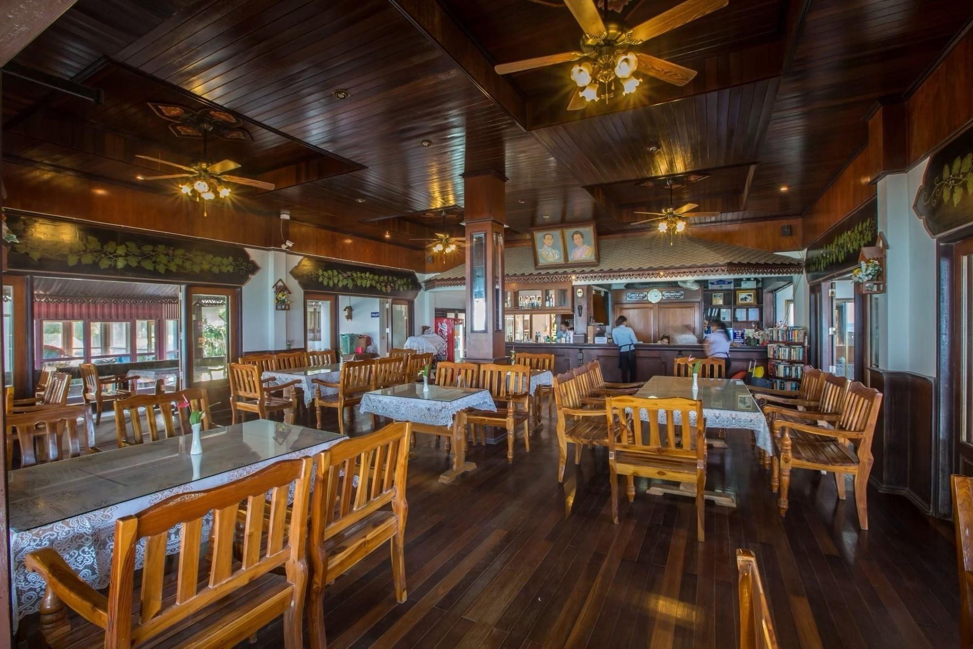 Long Beach Lodge