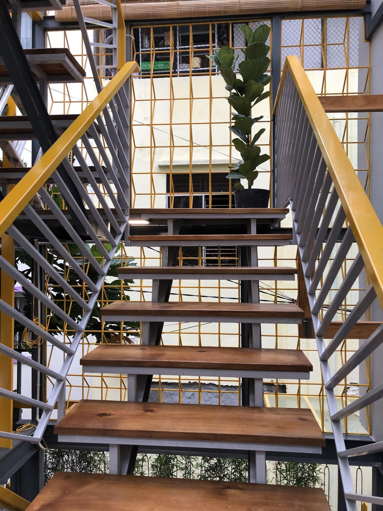 Yellow House Boutique - photo