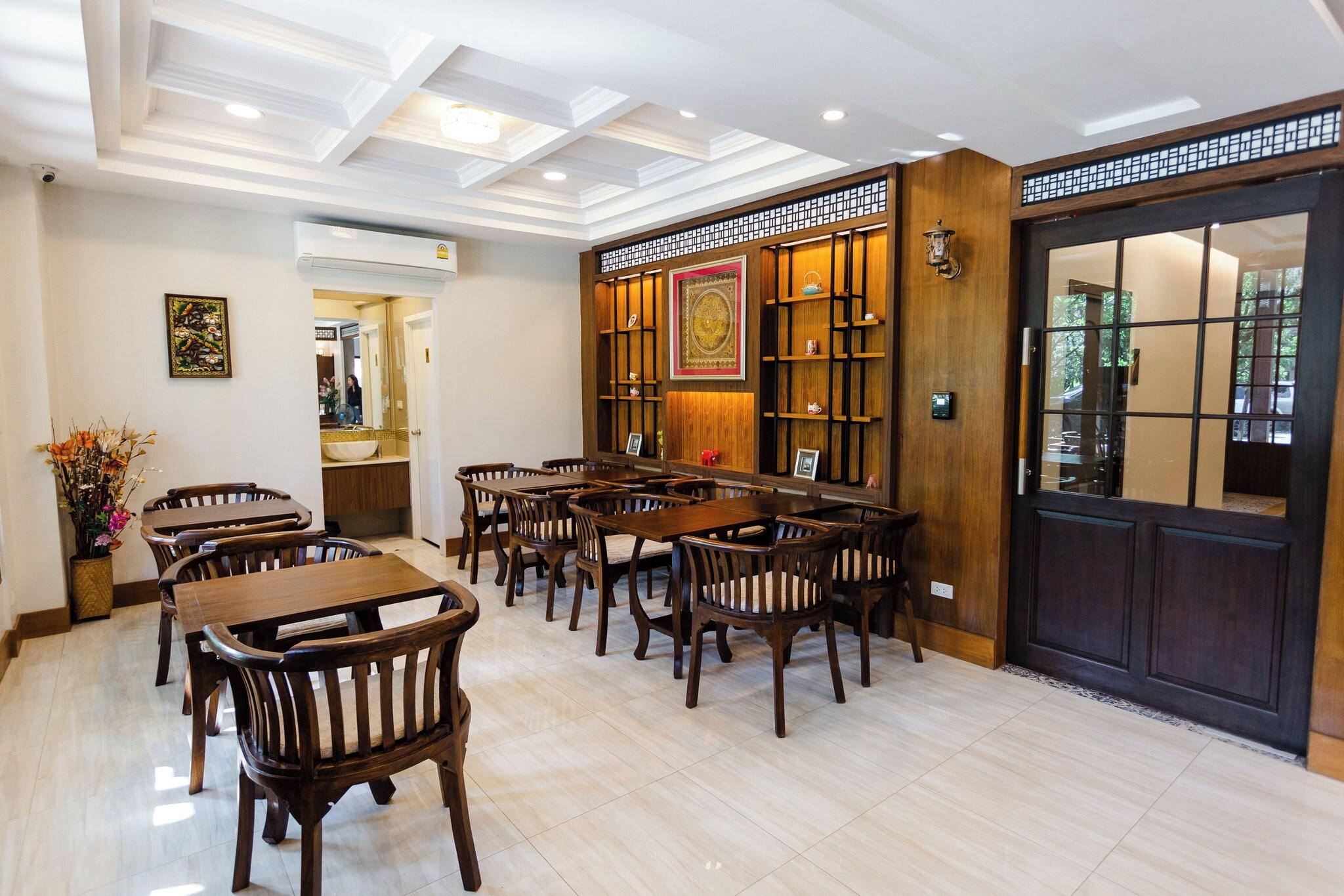 Lima Lanna Hotel