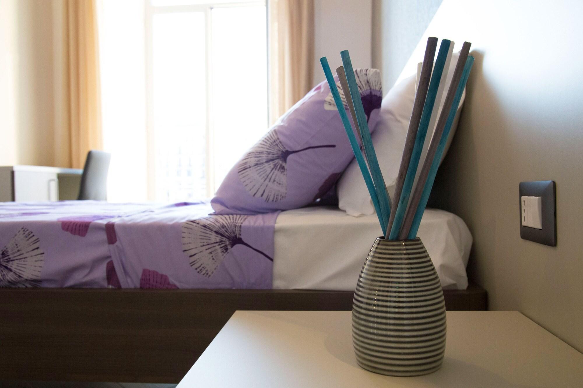 Garibaldi Rooms
