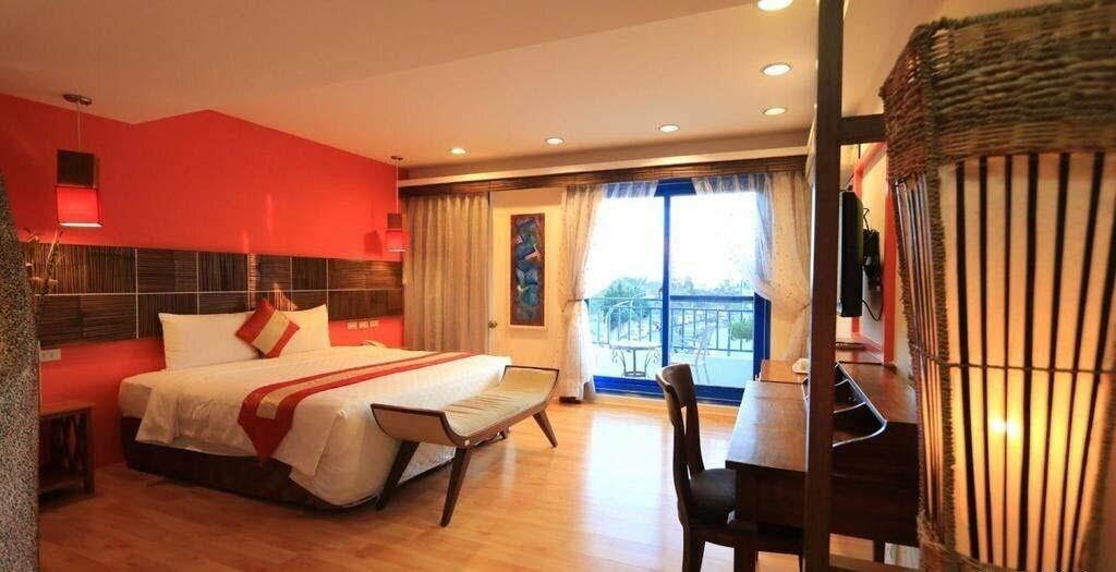 Golden Sea Inn