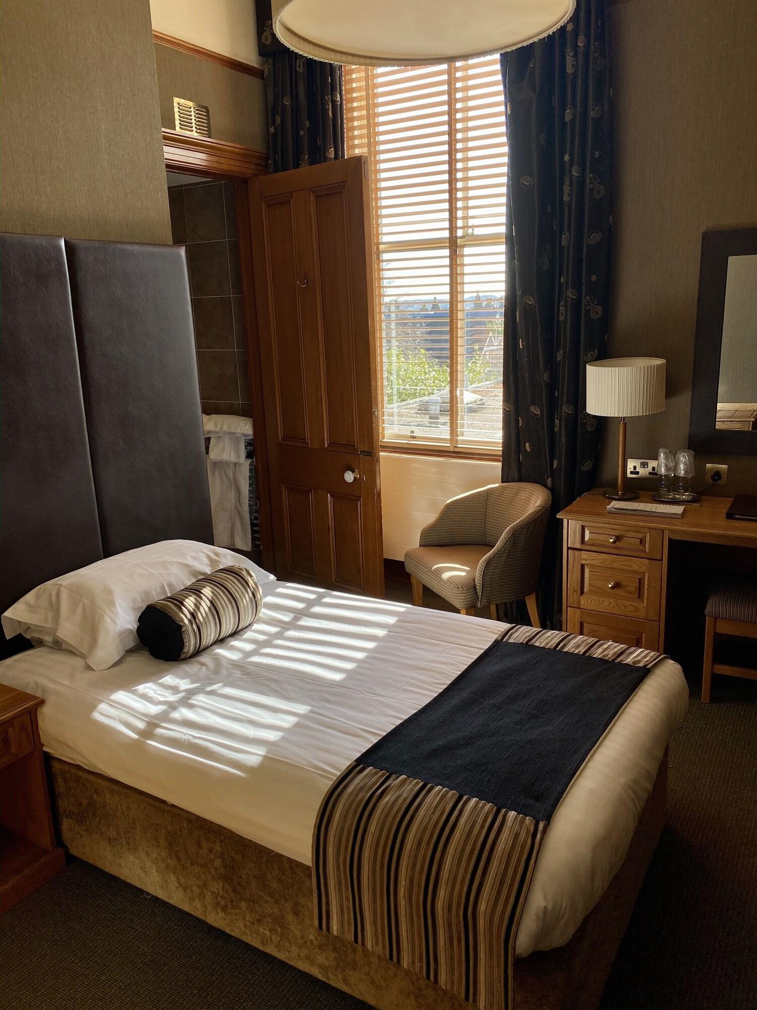 The Dutch Mill Hotel by null