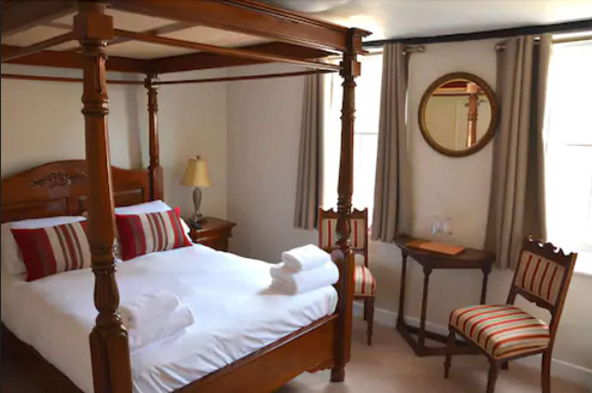 Cathedral Gate Hotel by null