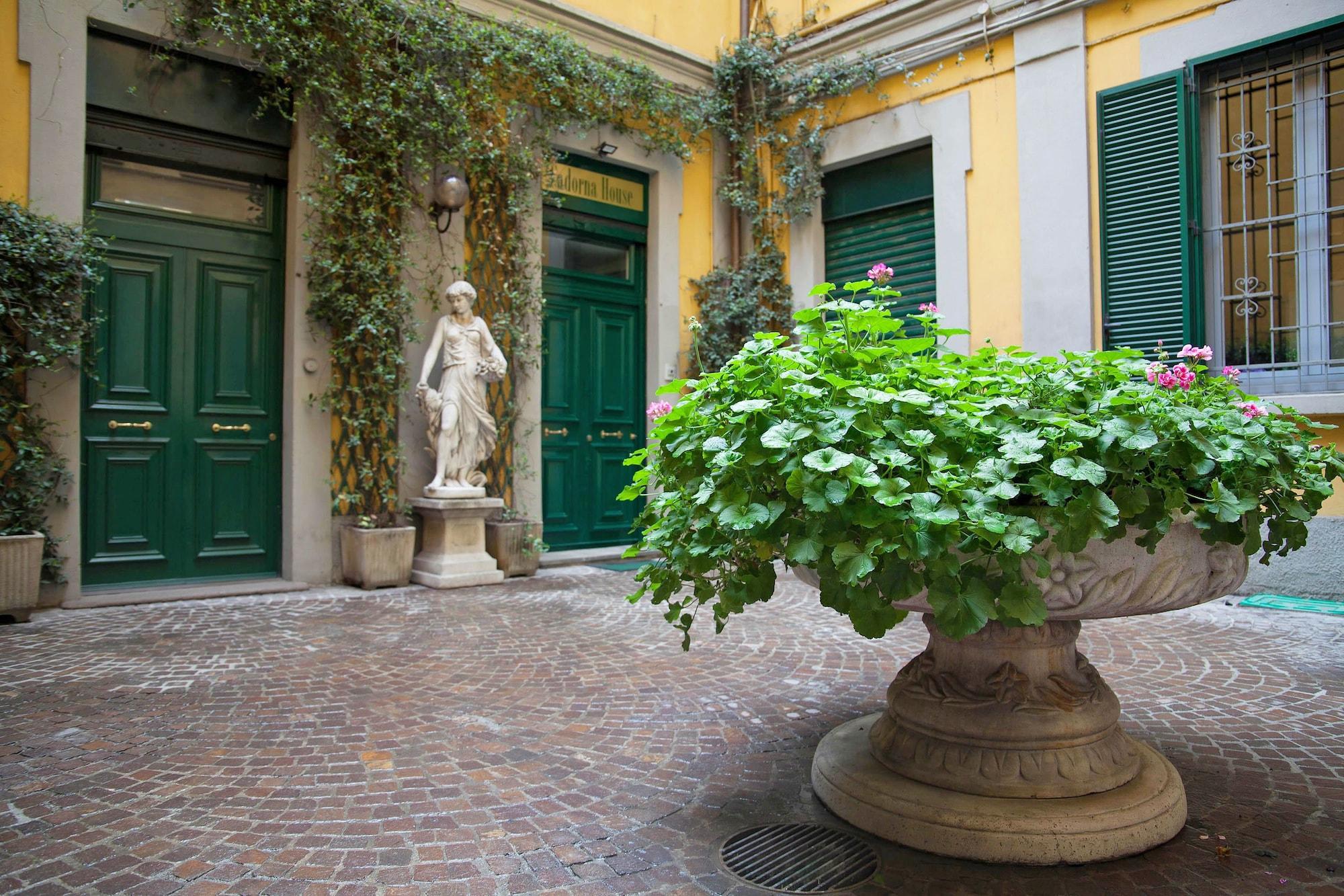 Cadorna House - photo