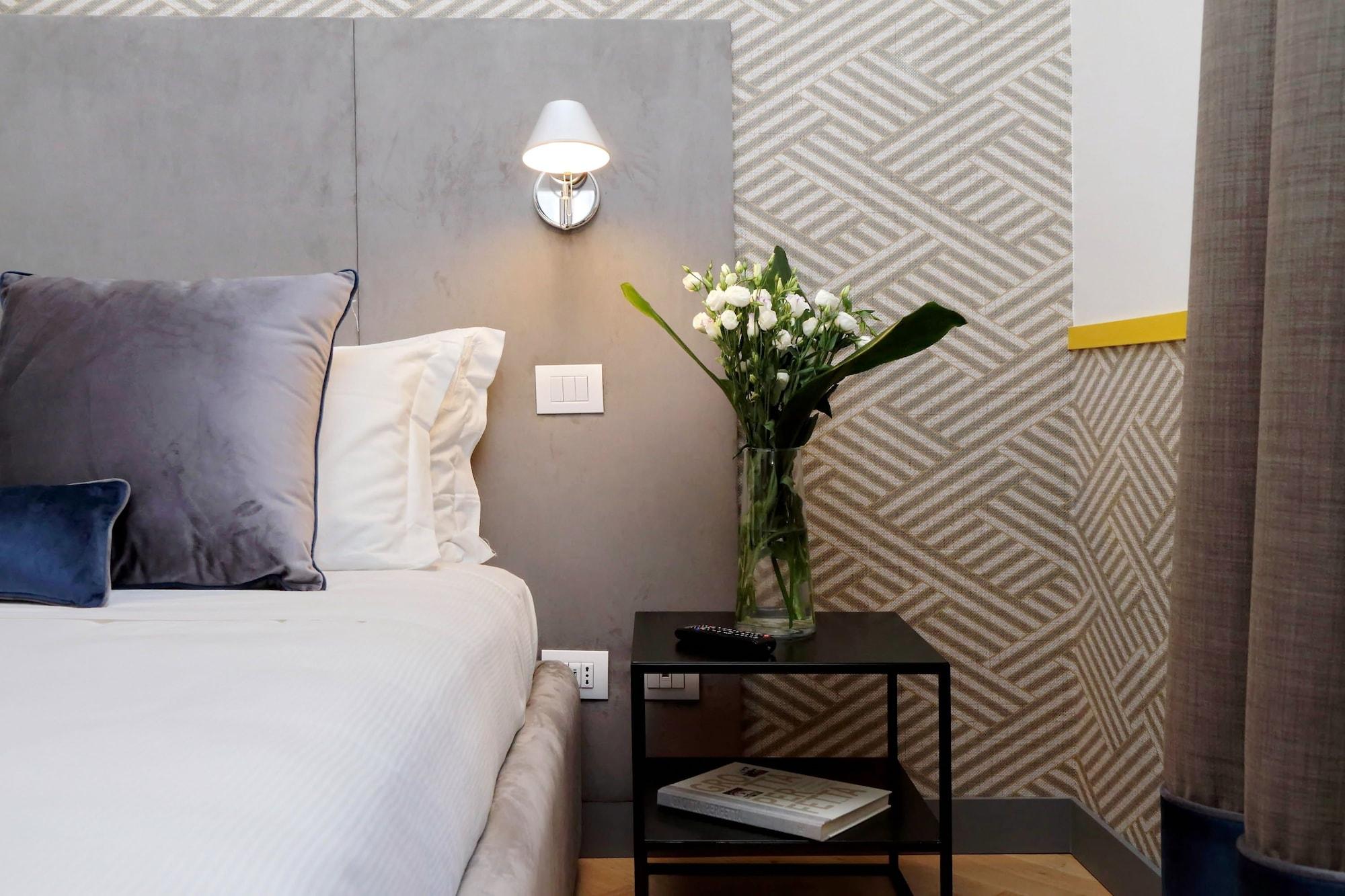 RomaFiveSuites by null