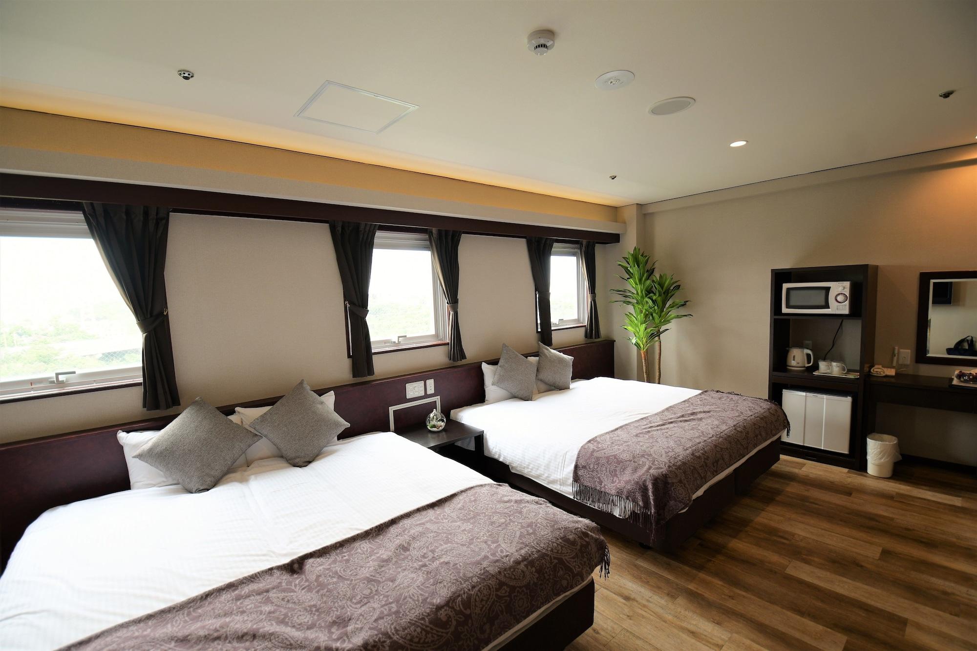 Rycom Crystal Hotel