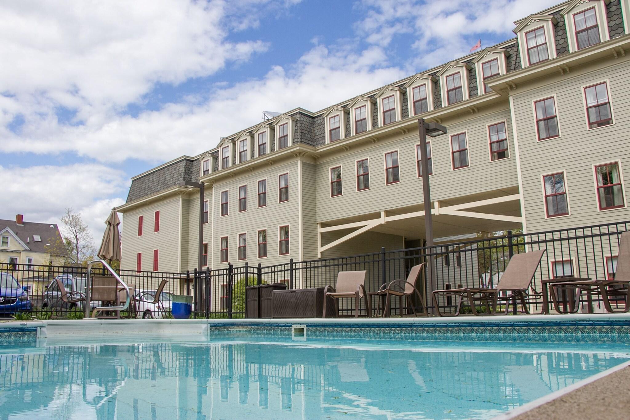 Bar Harbor Grand Hotel by null