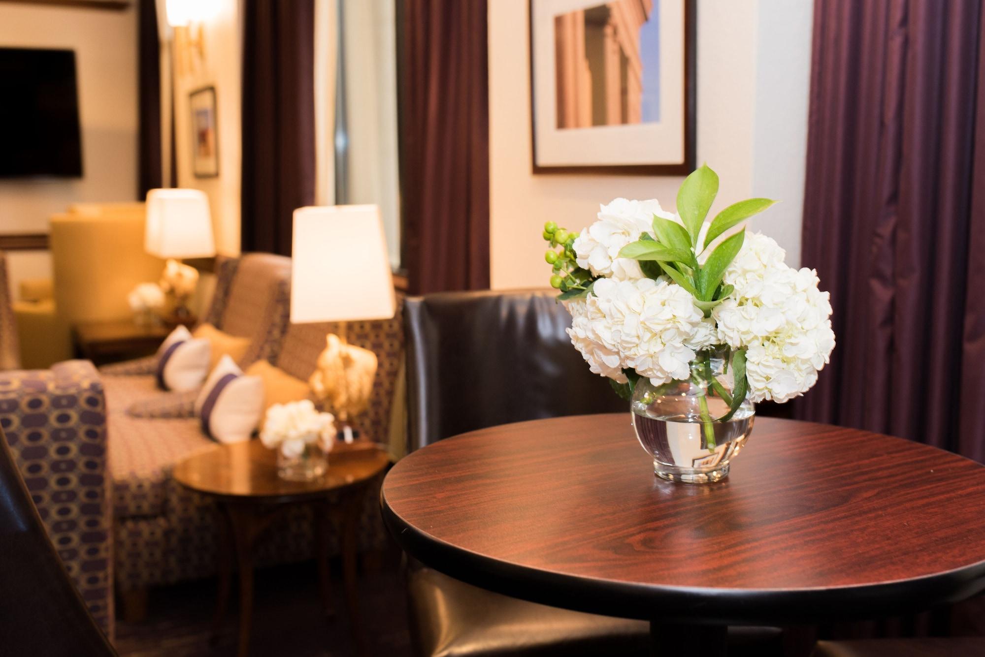 The Cook Hotel and Conference Center at LSU by null