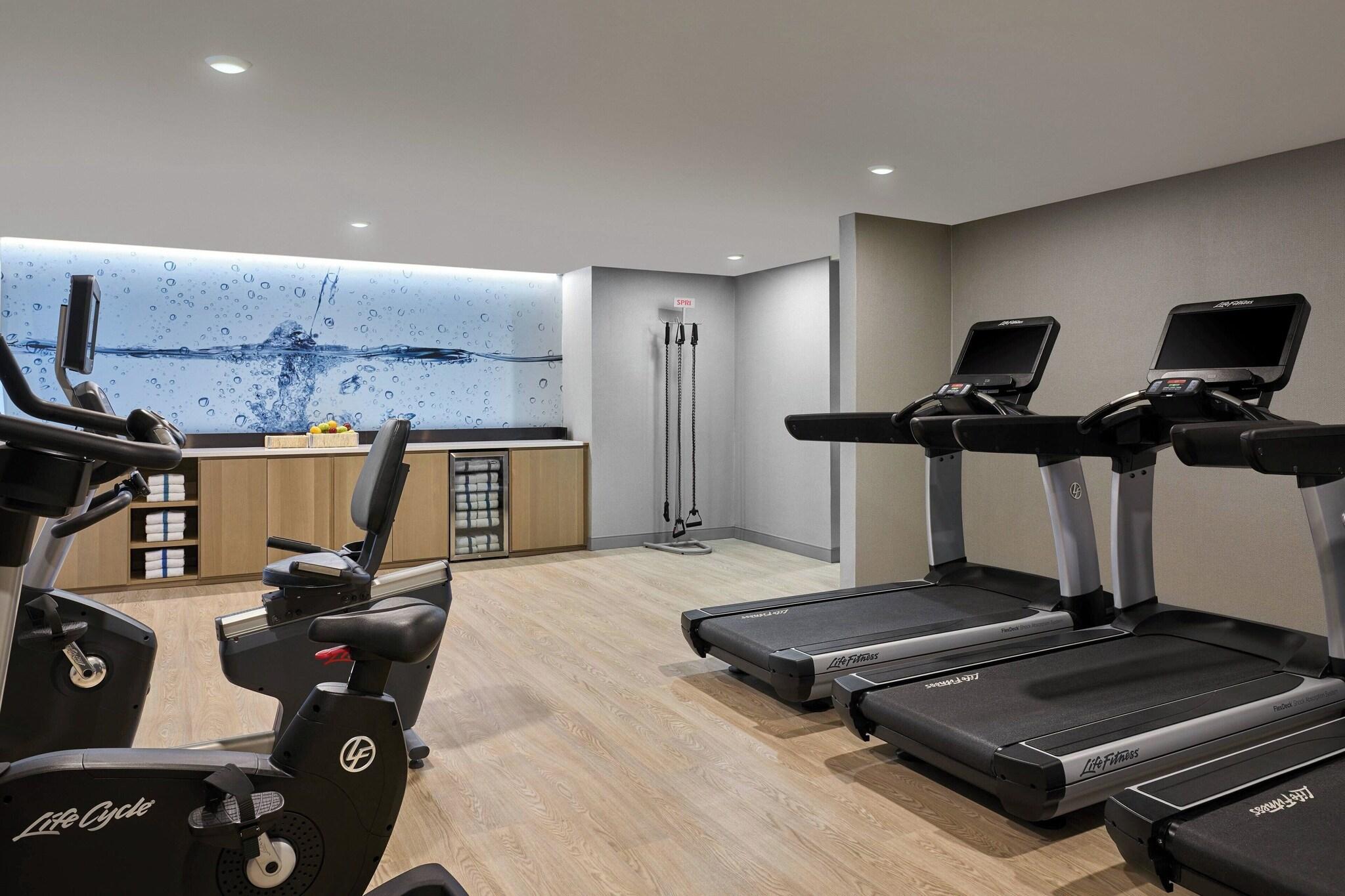 Delta Hotels By Marriott Muskegon Lakeshore Conven