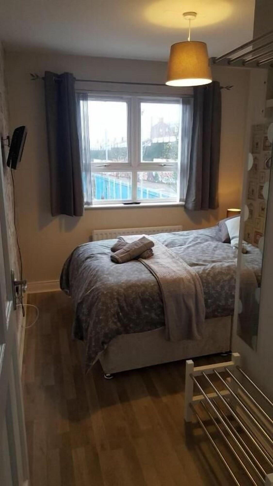 Lawnbrook Town Guest House