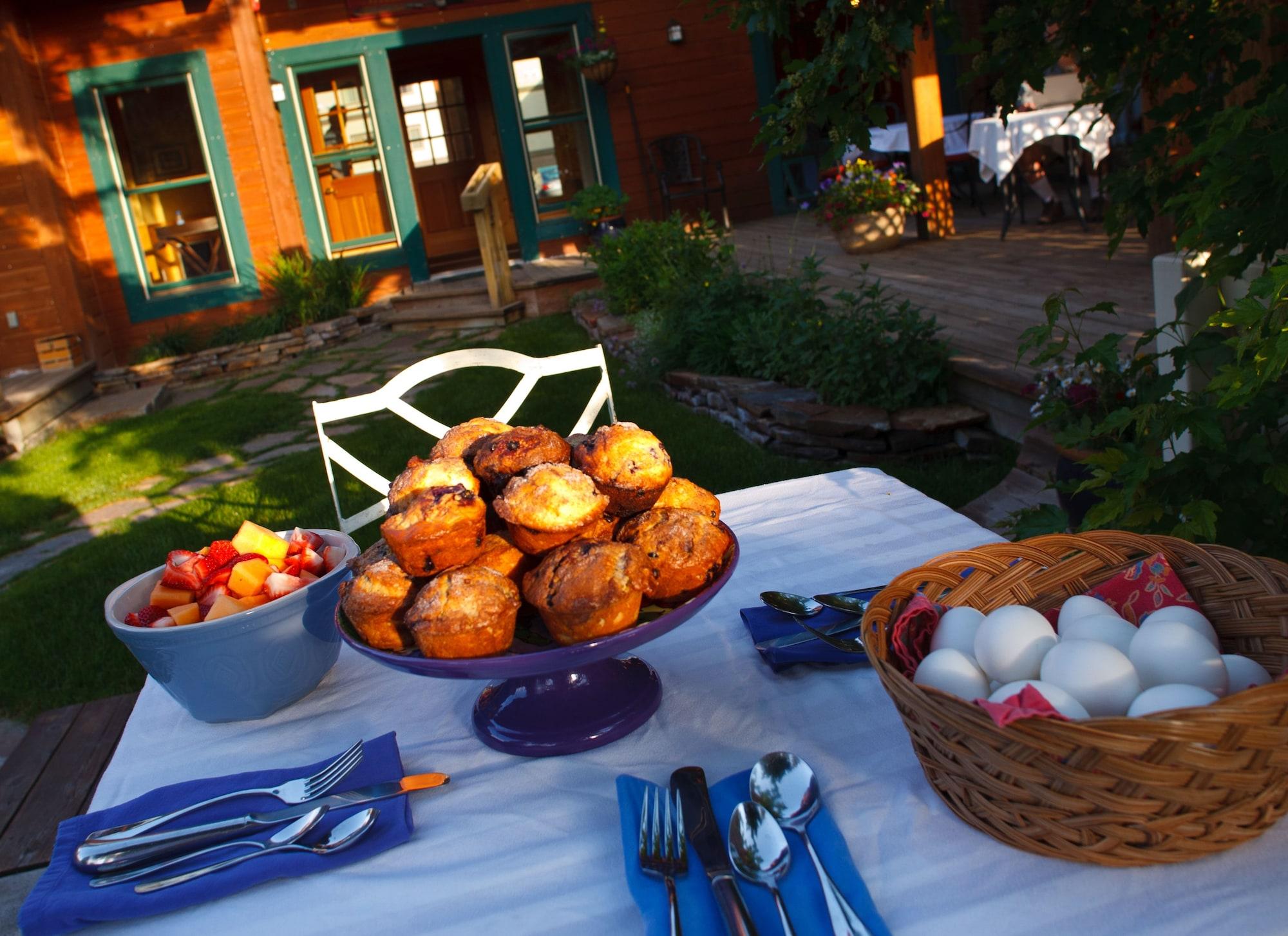The Alpine House Lodge