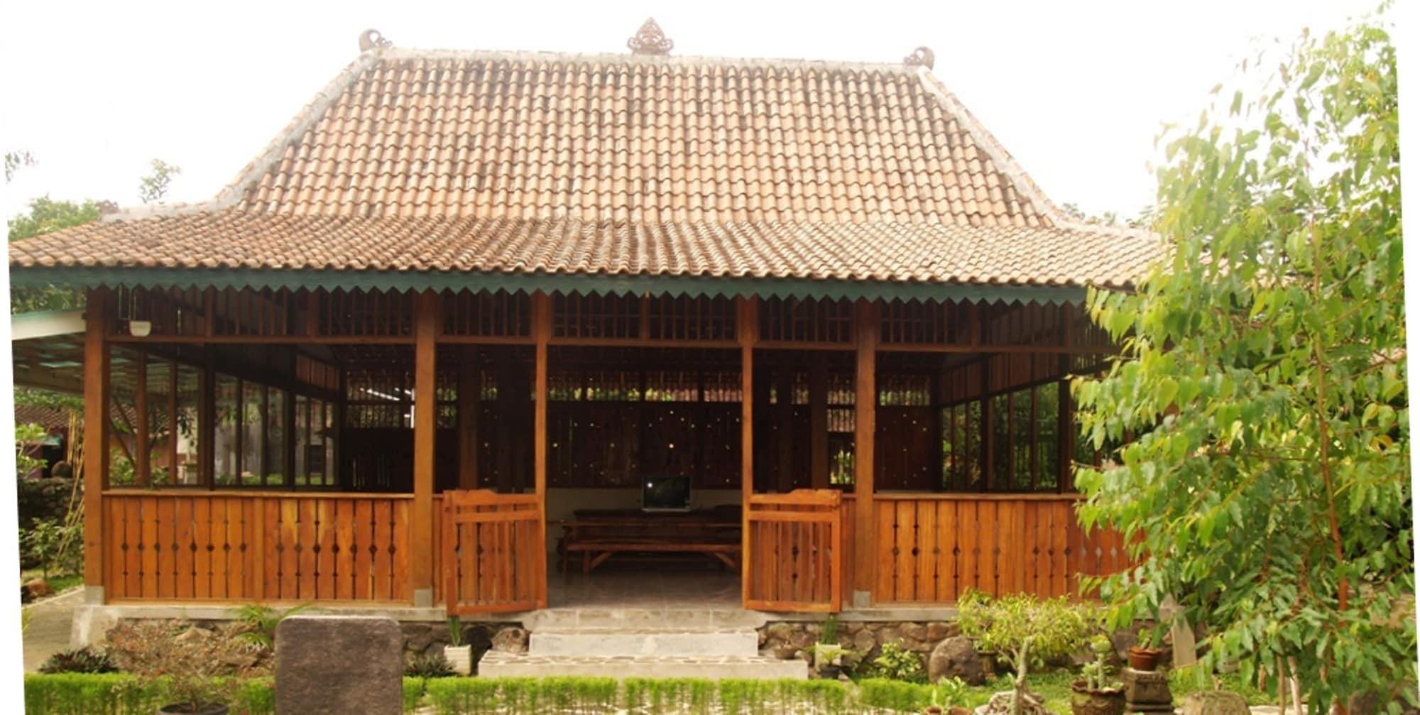 Mettaloka Guest House And Art Space