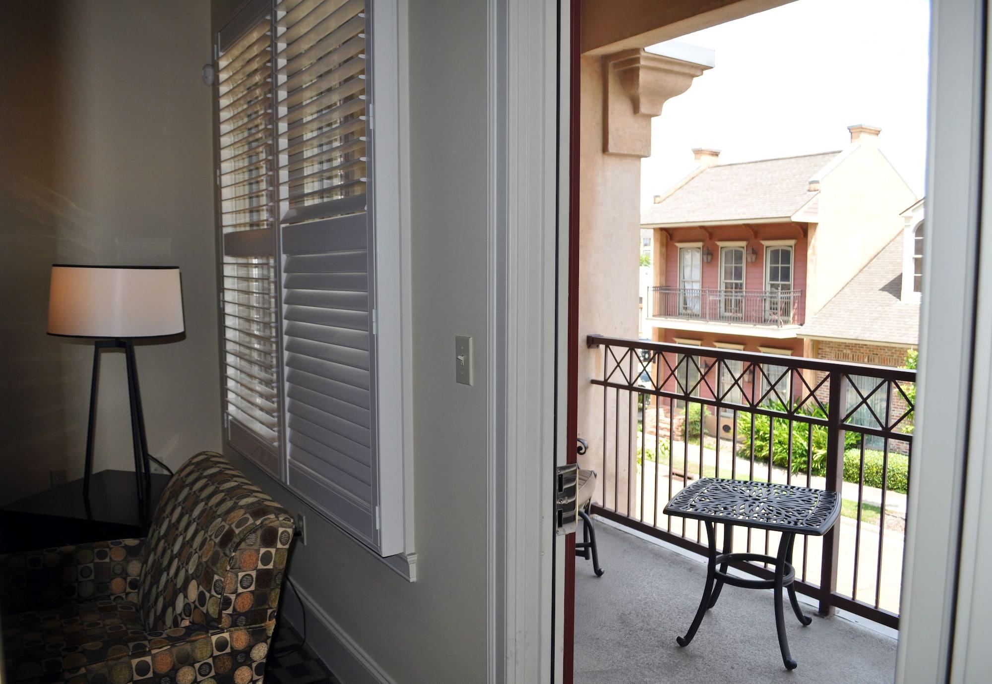 The Carriage House Hotel by null