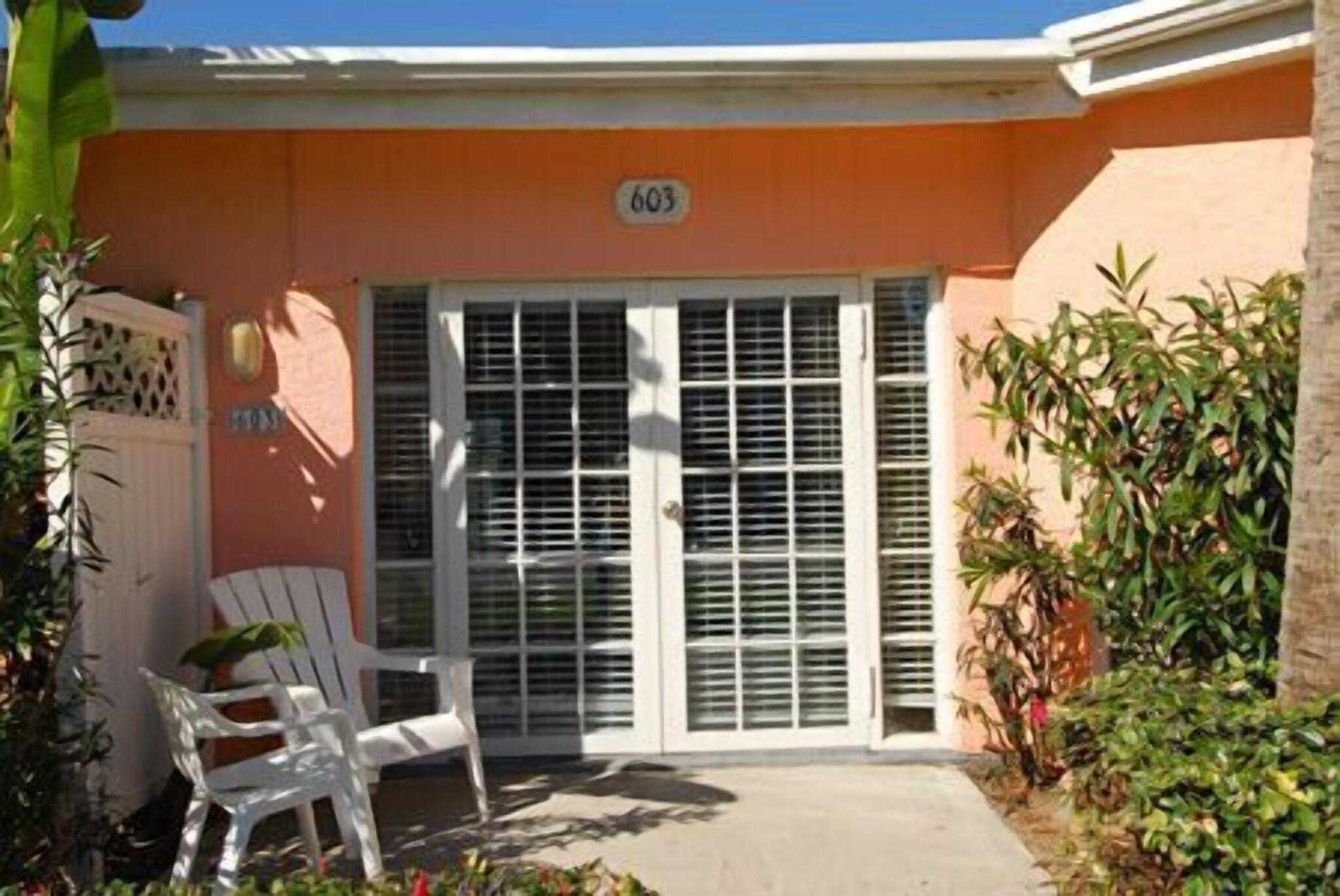 Coral Sands Inn