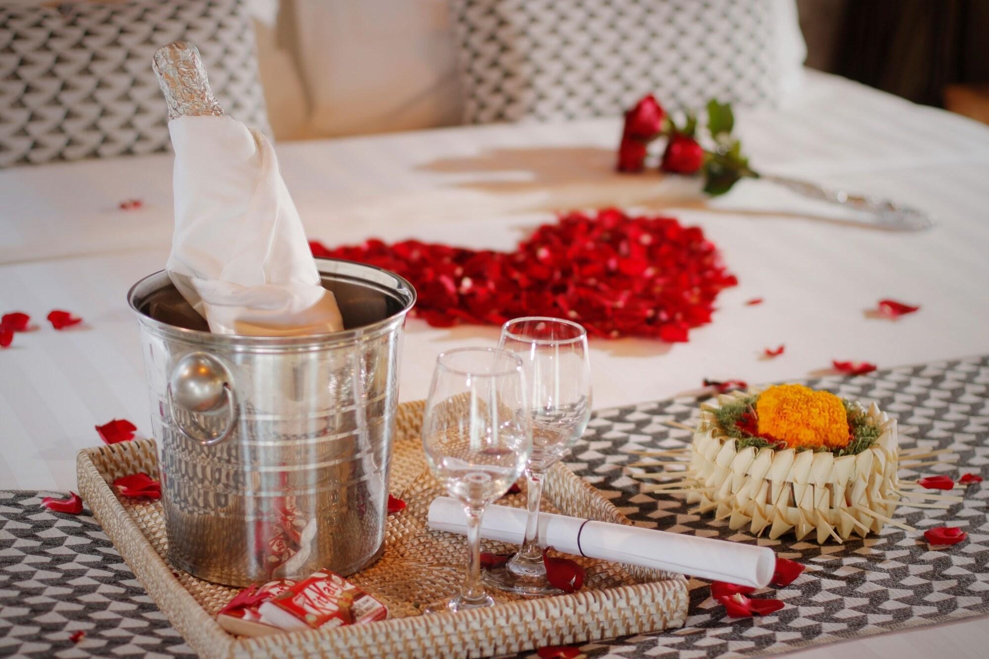 The Sender Pool Suite