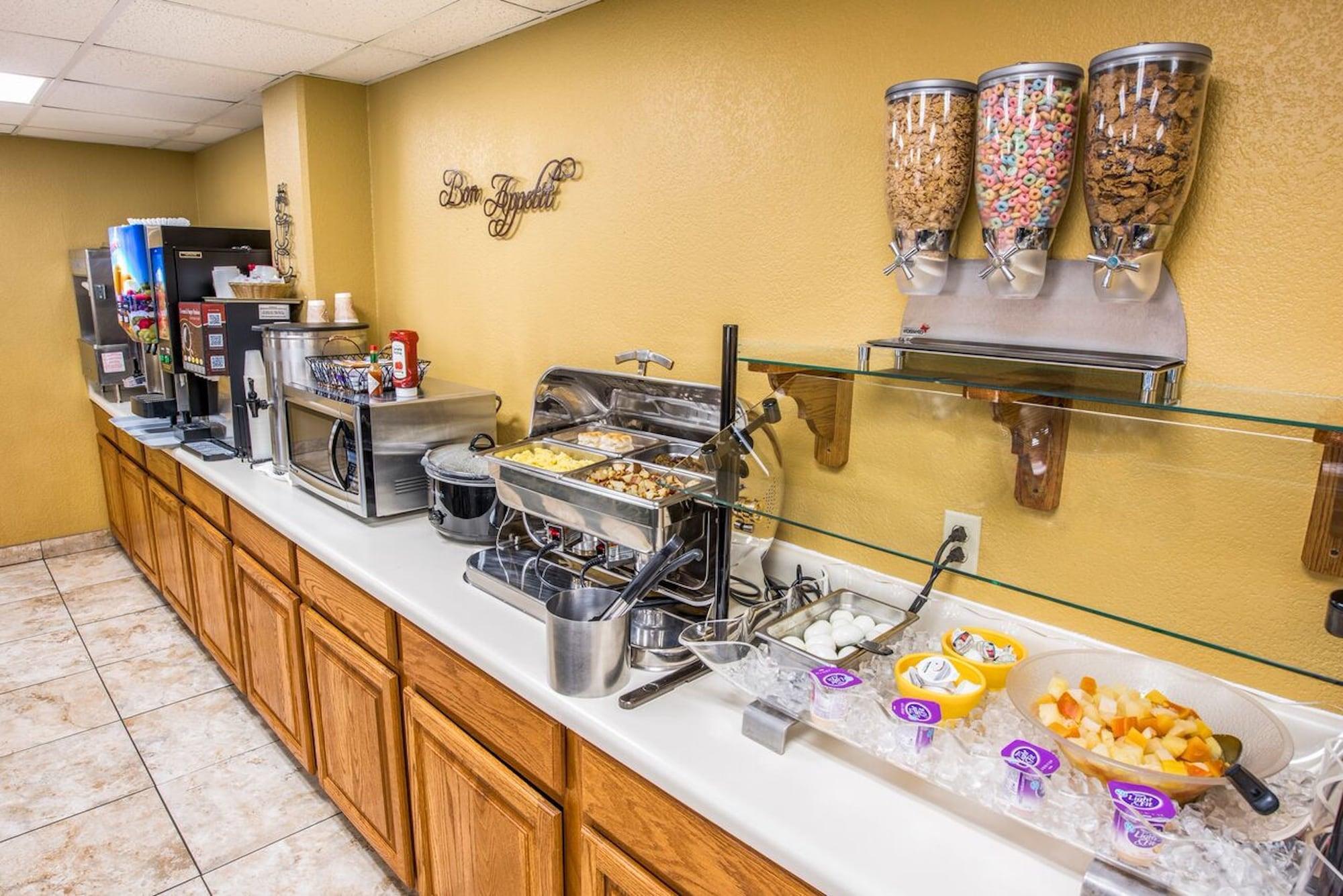 AmericInn by Wyndham Branson & Conference Center