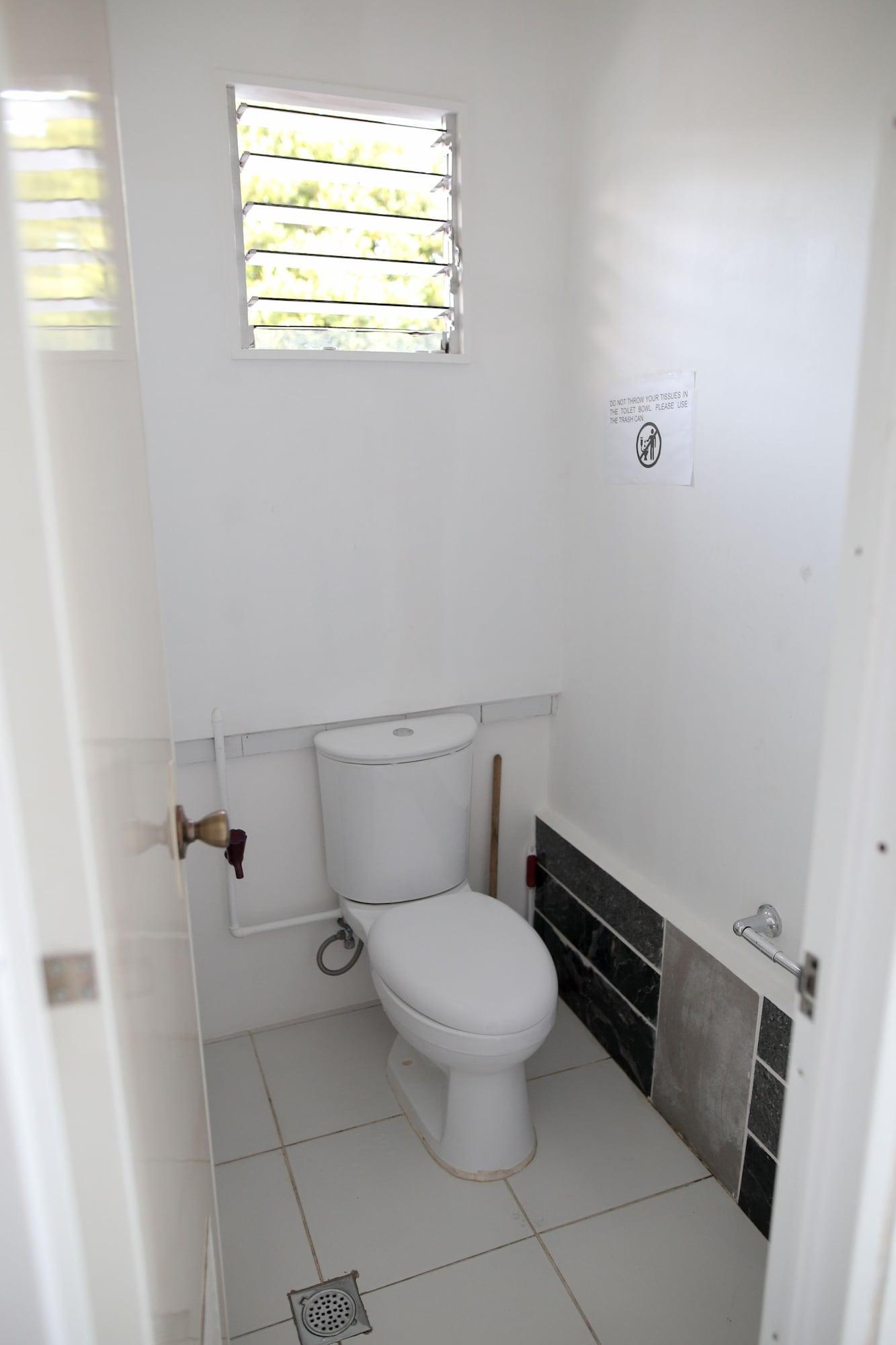 Luzmin BH - White House
