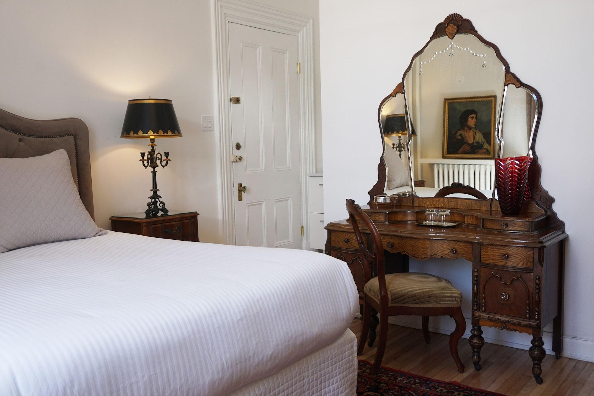 Hôtel Marie-Rollet by null