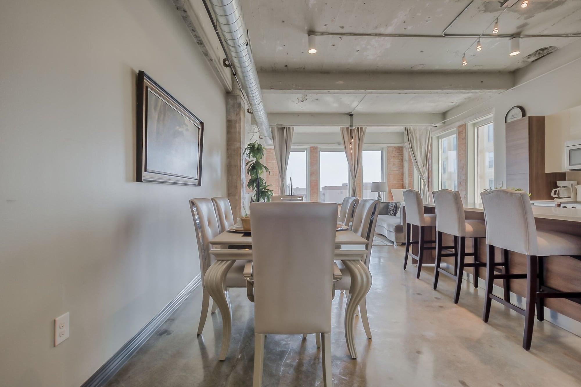 Amyfinehouse Luxury Downtown Stay by null