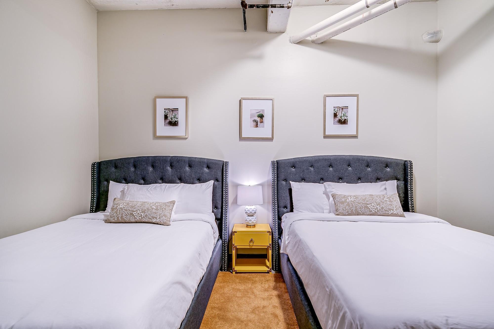 Amyfinehouse Luxury Downtown Stay by null