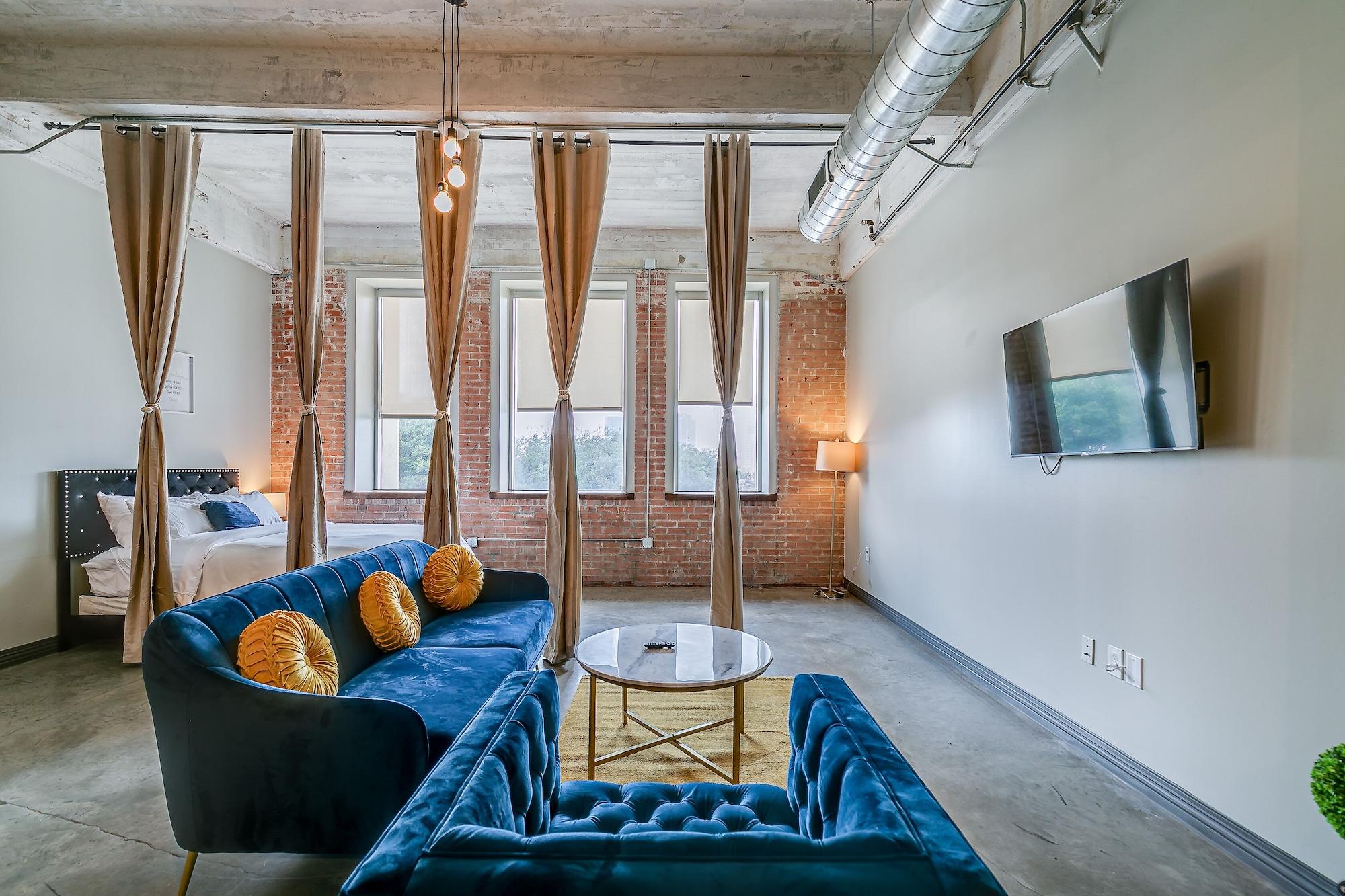 Amyfinehouse Luxury Downtown Stay by null