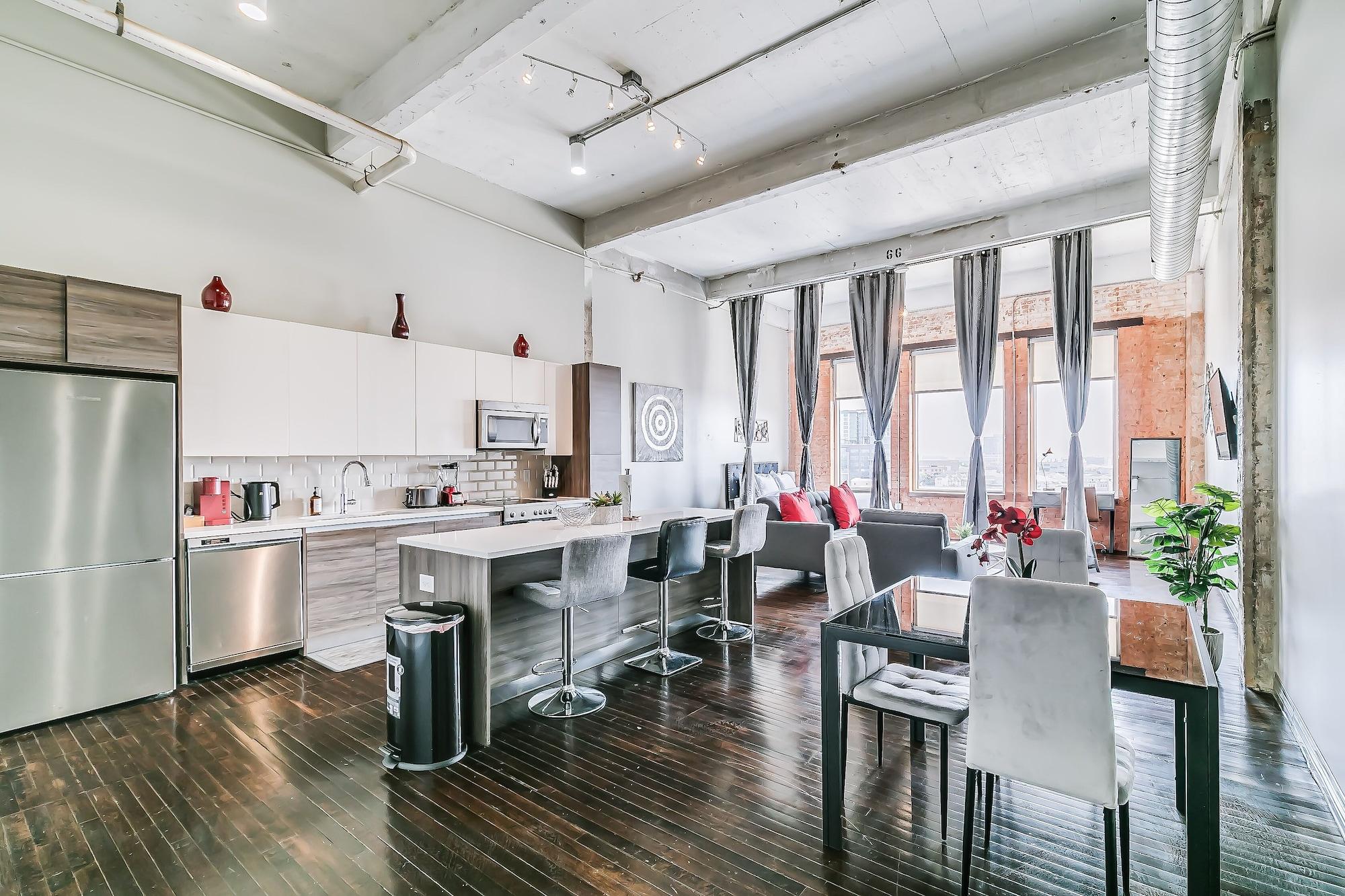 Amyfinehouse Luxury Downtown Stay by null