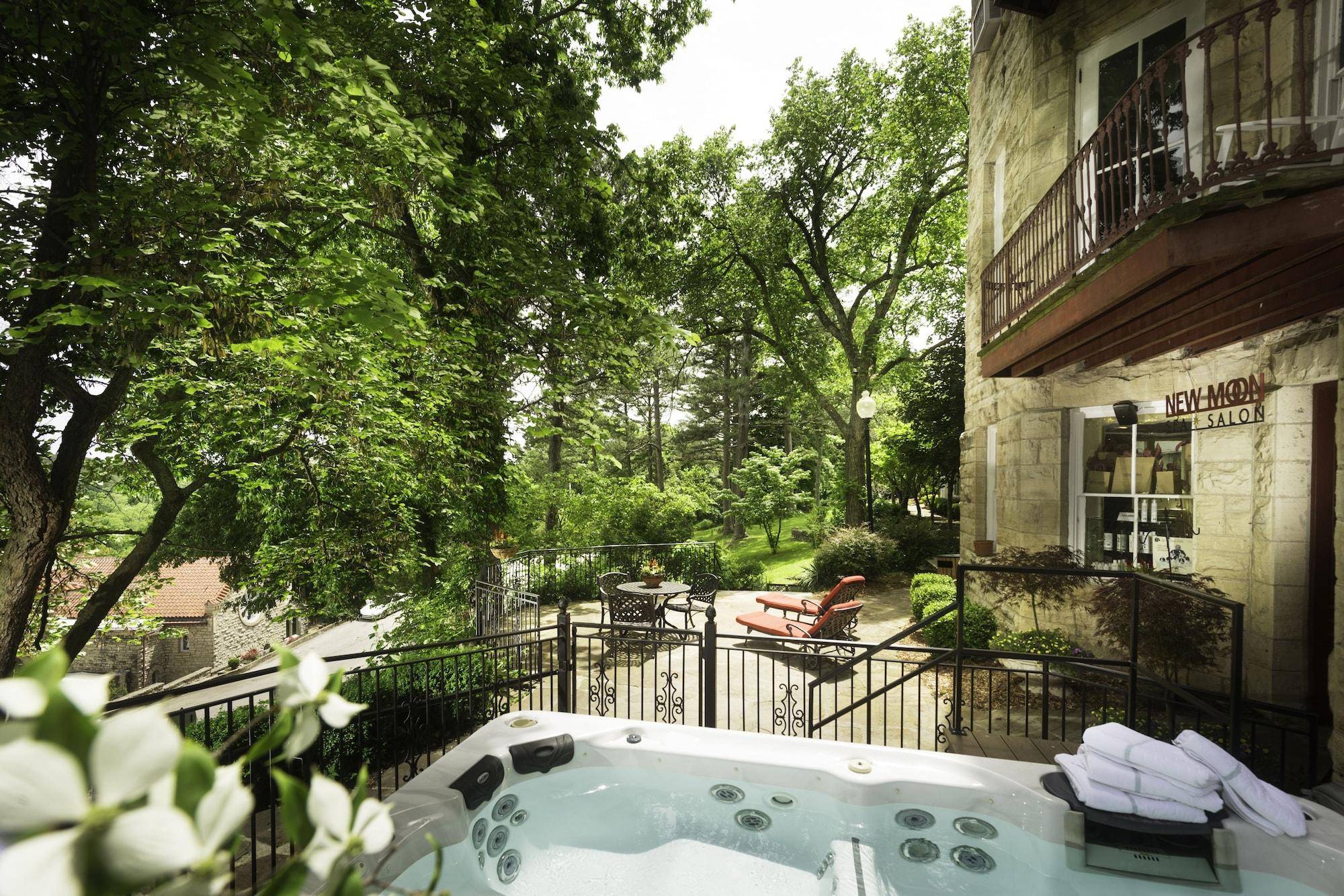 Crescent Hotel and Spa by null