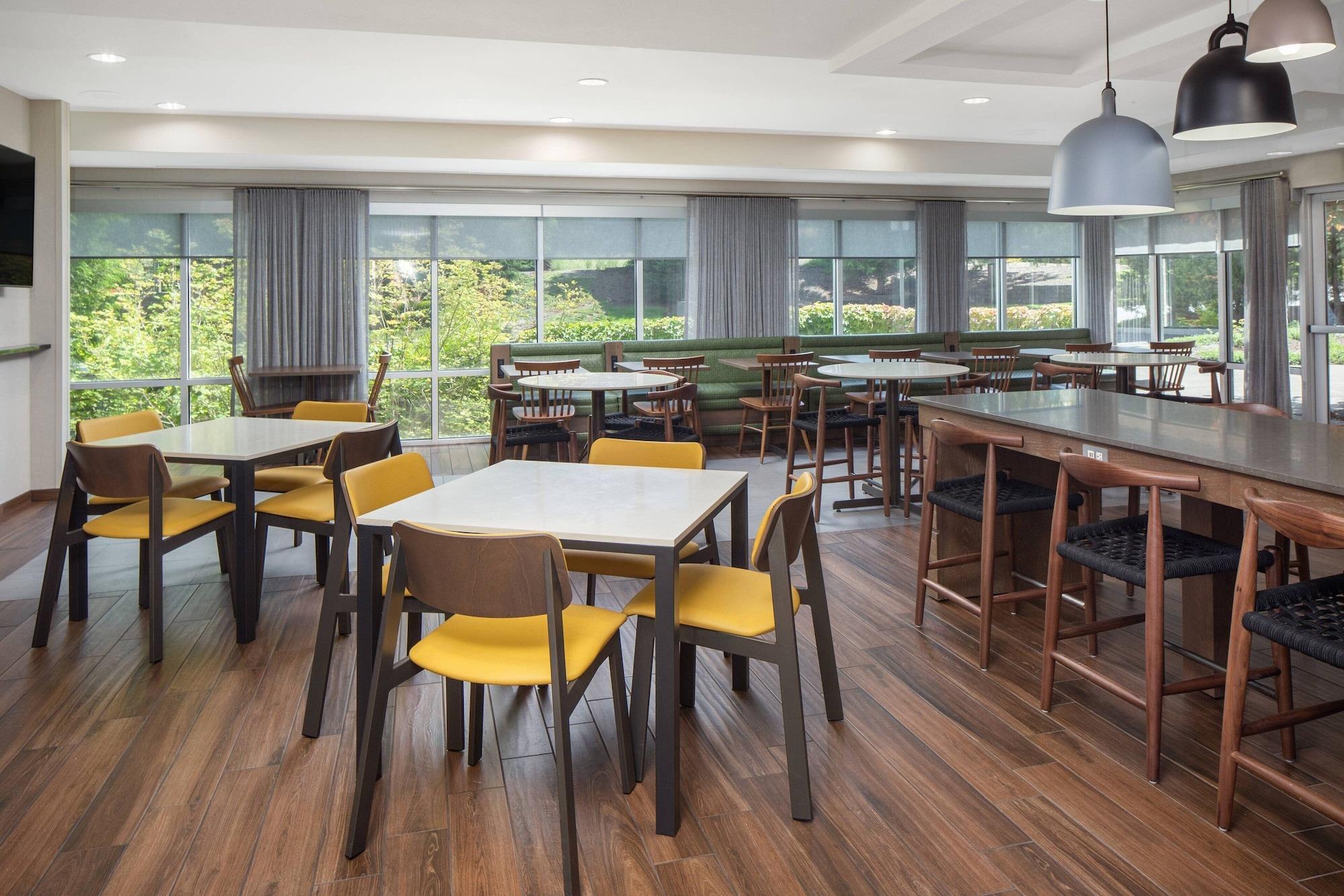 Fairfield Inn & Suites by Marriott Beaverton