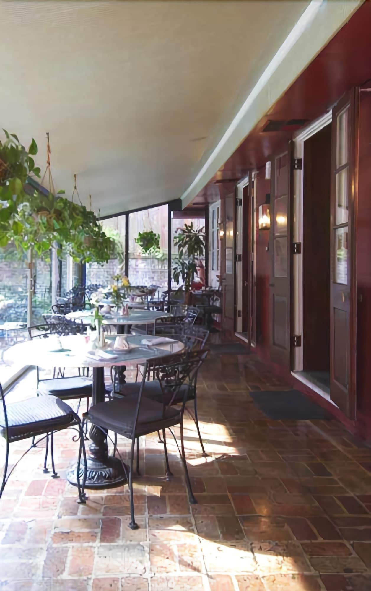 Le Richelieu In The French Quarter