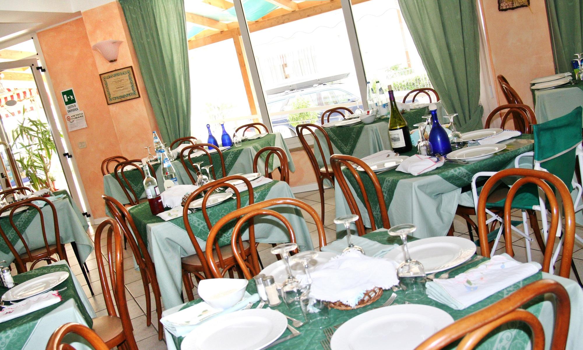 Hotel Cadiz