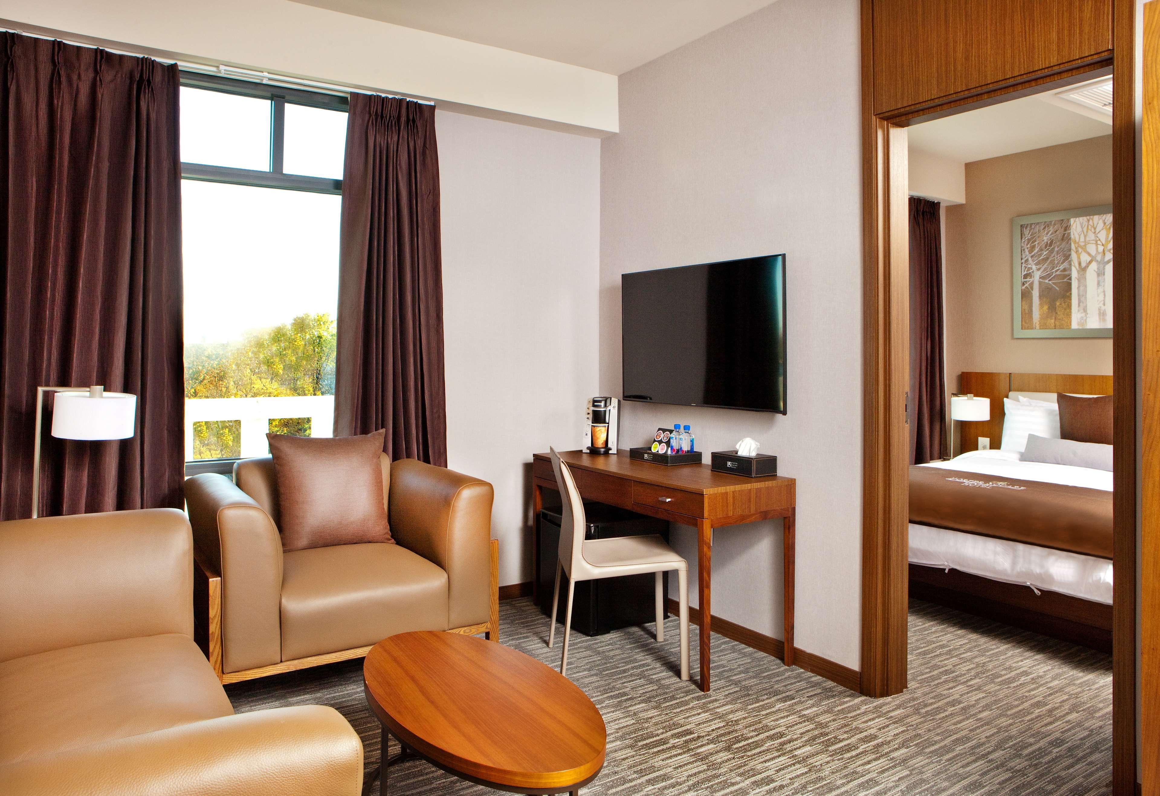 Porter Square Hotel