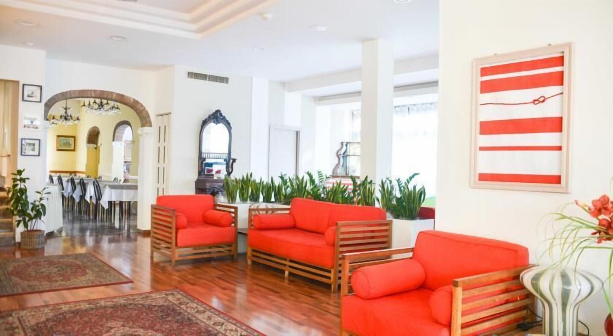 Hotel Vergilius - photo