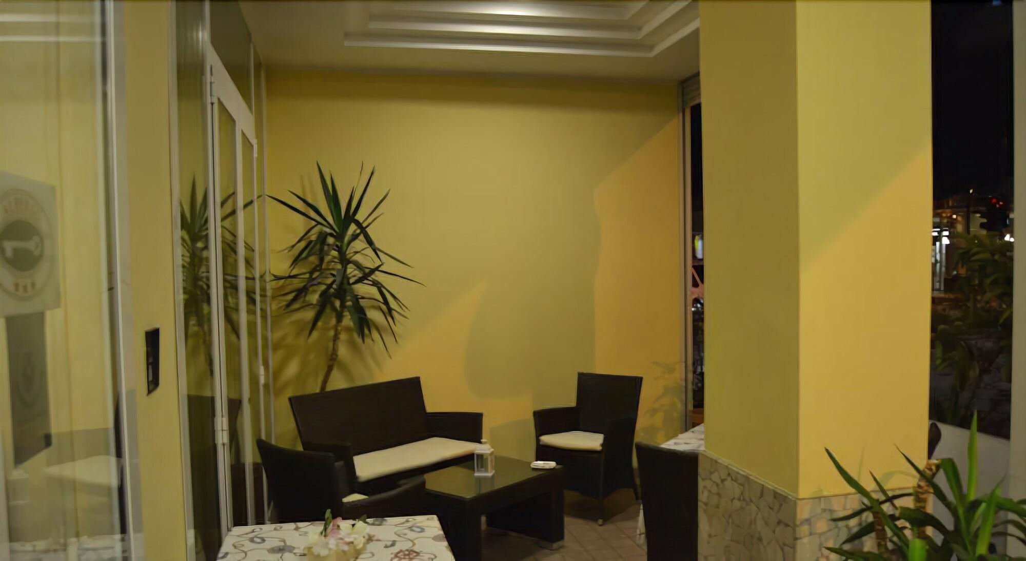 Hotel Vergilius - photo