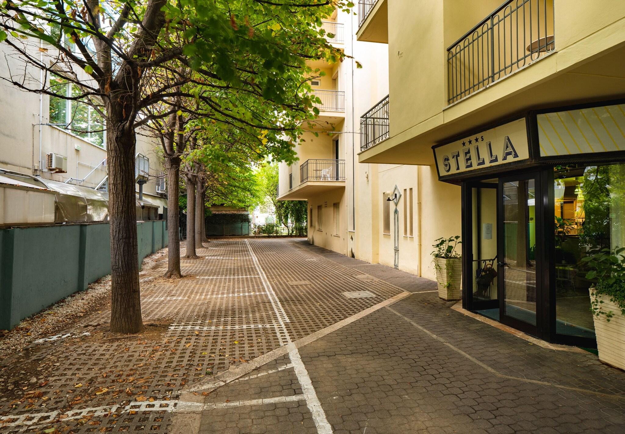 Hotel Stella - photo