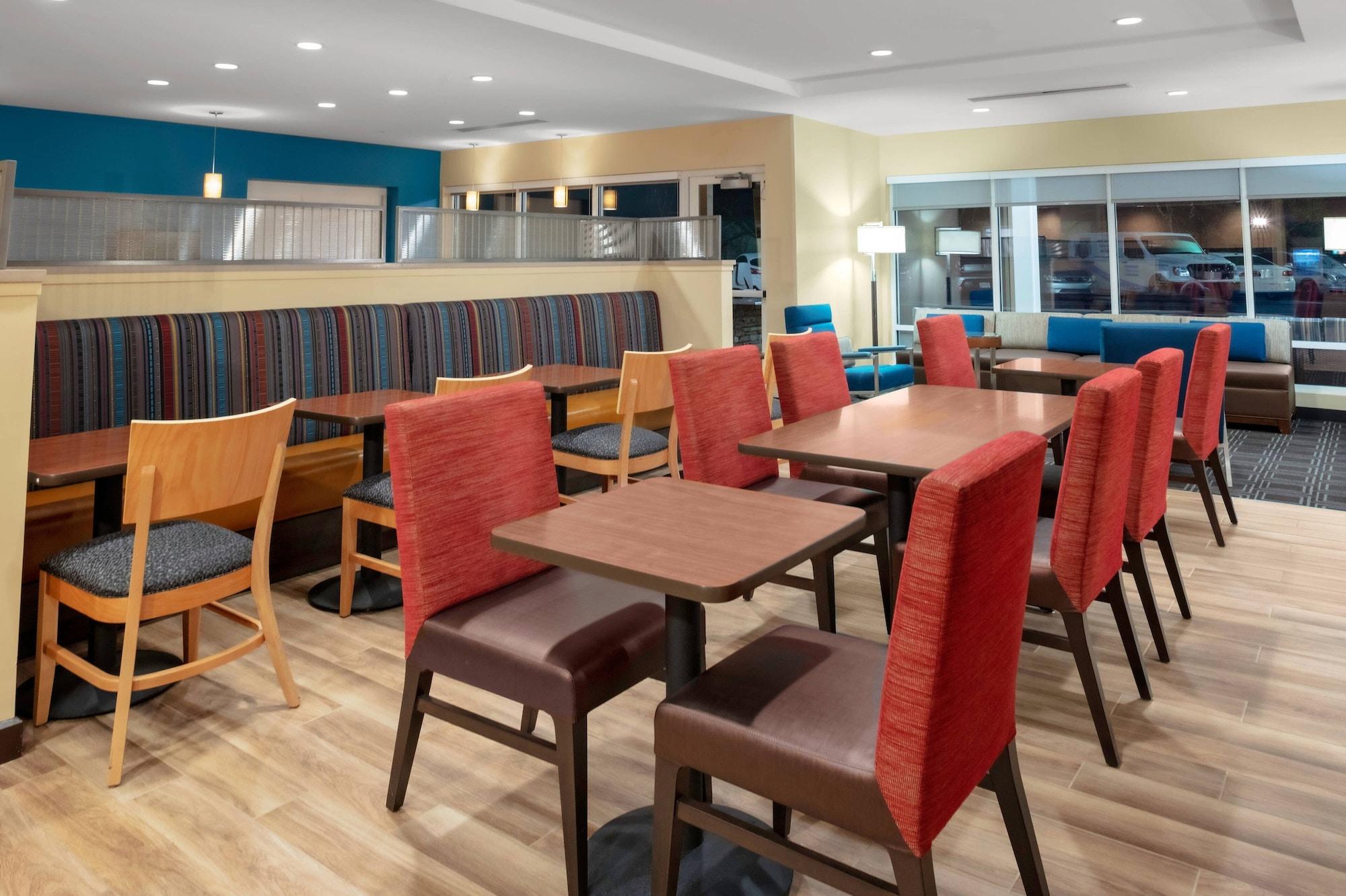 Towneplace Suites By Marriott Gainesville