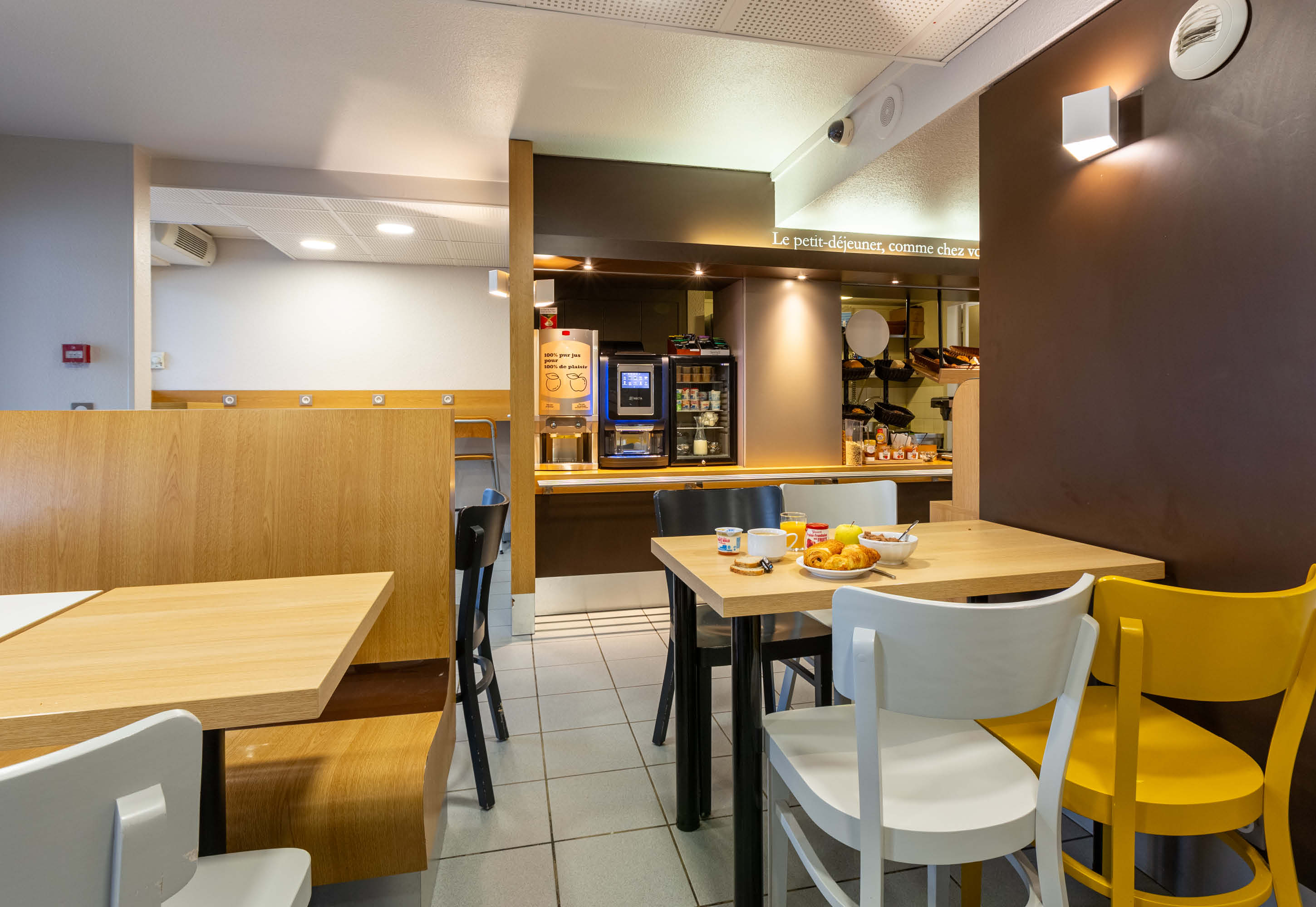 B&B HOTEL Chartres Le Forum