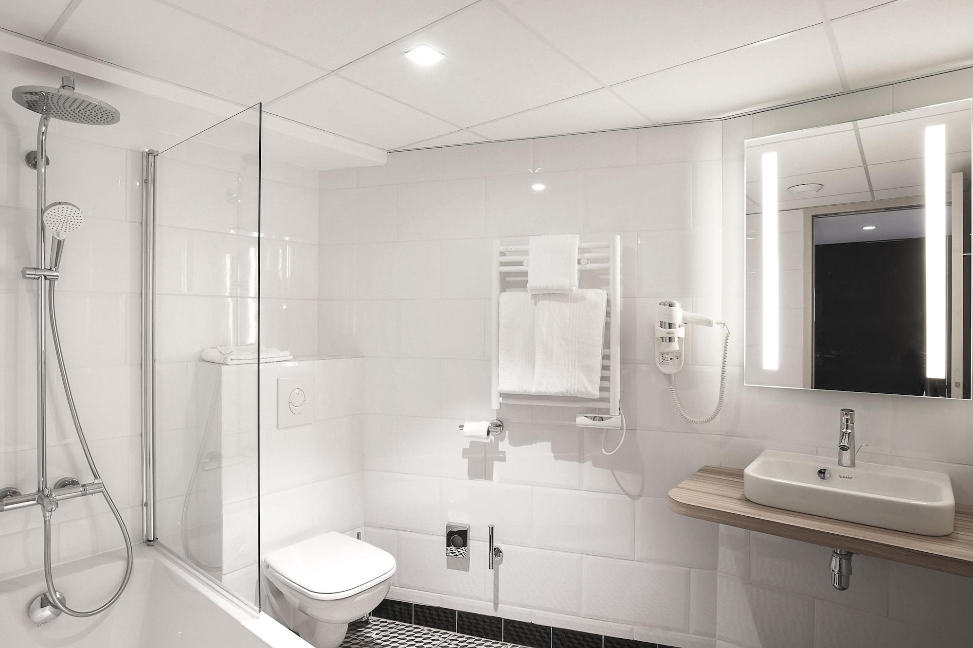 Ibis Styles Laval Centre Gare