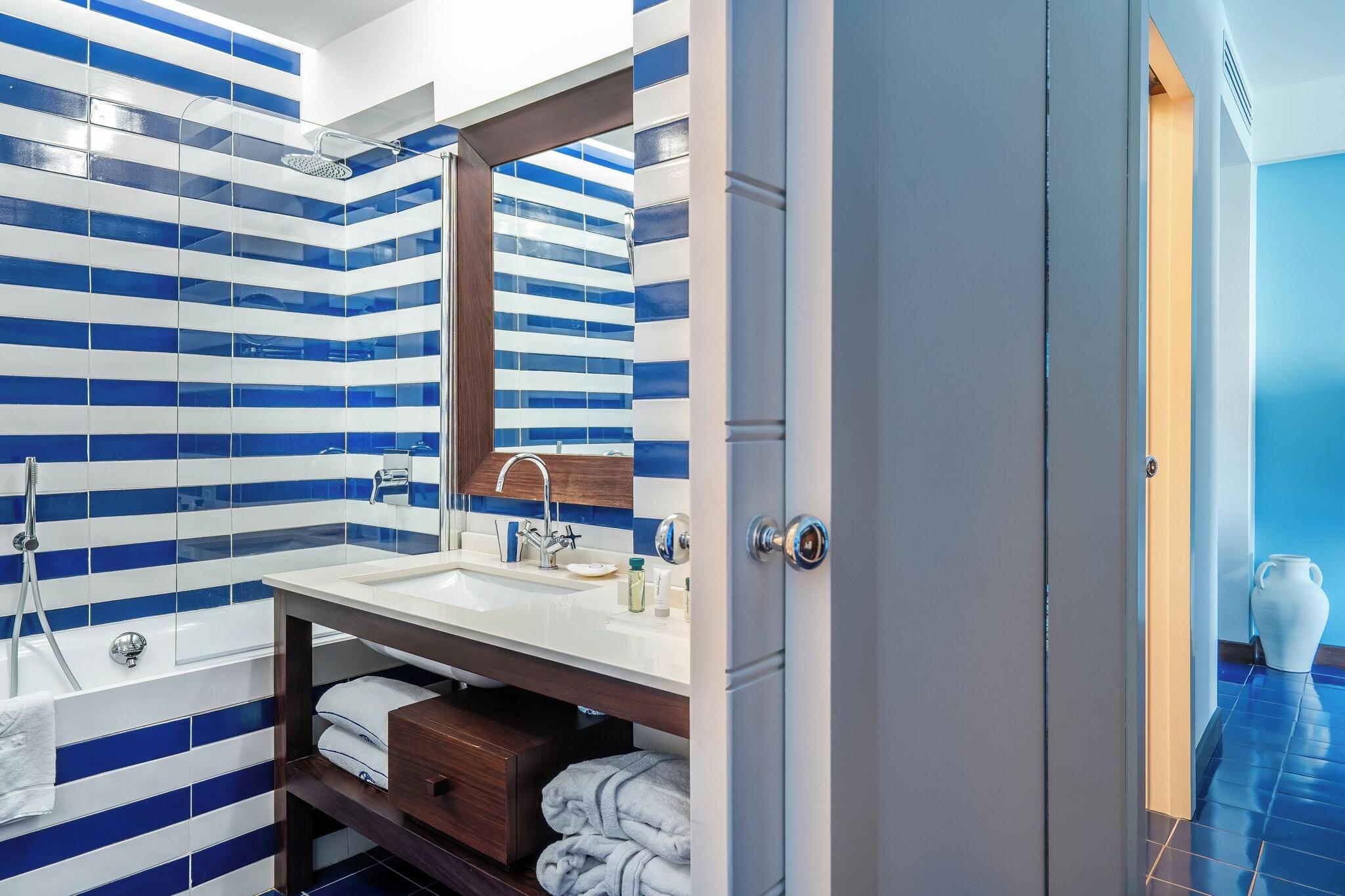 Capo la Gala by null