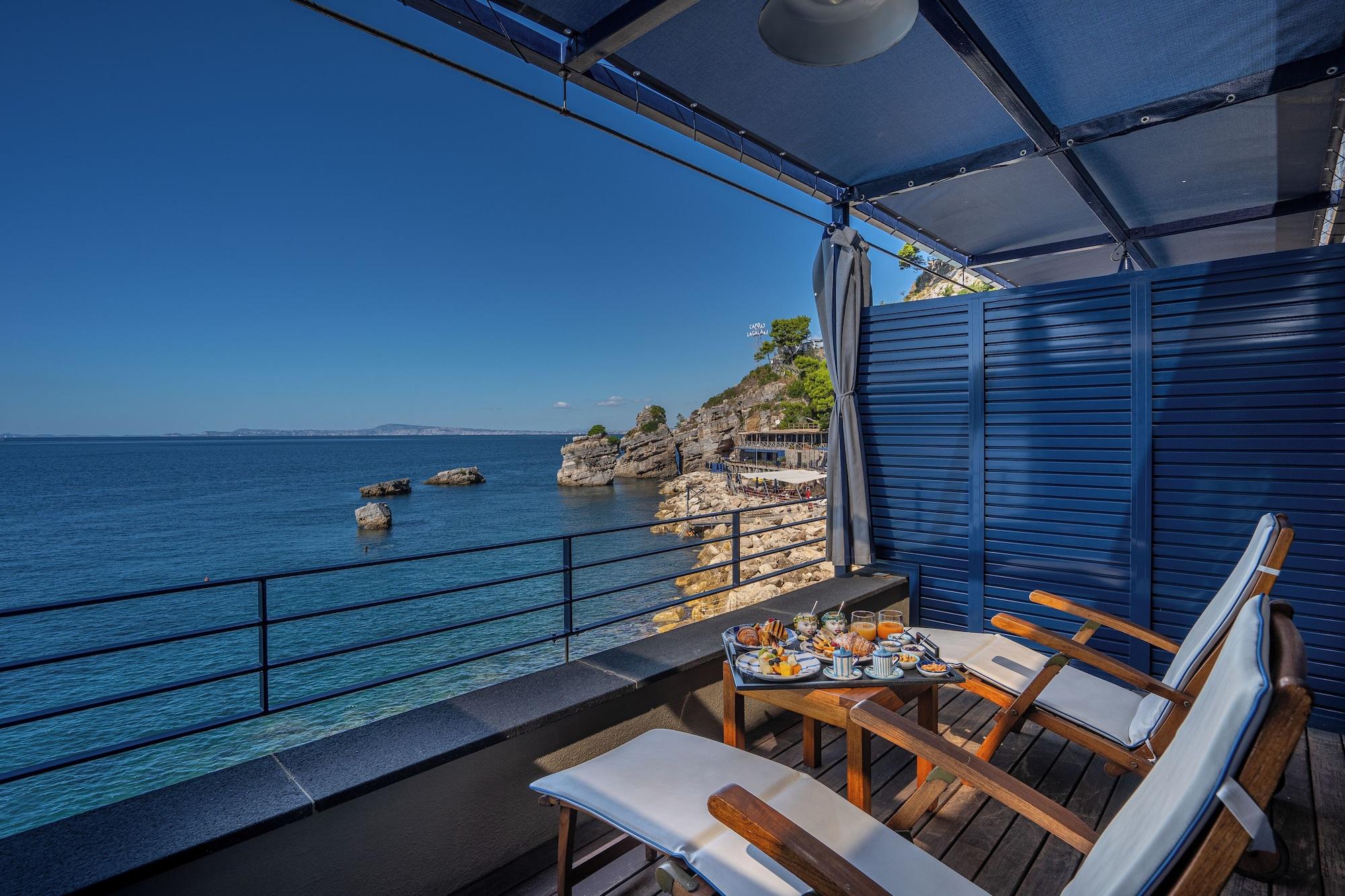 Capo la Gala by null